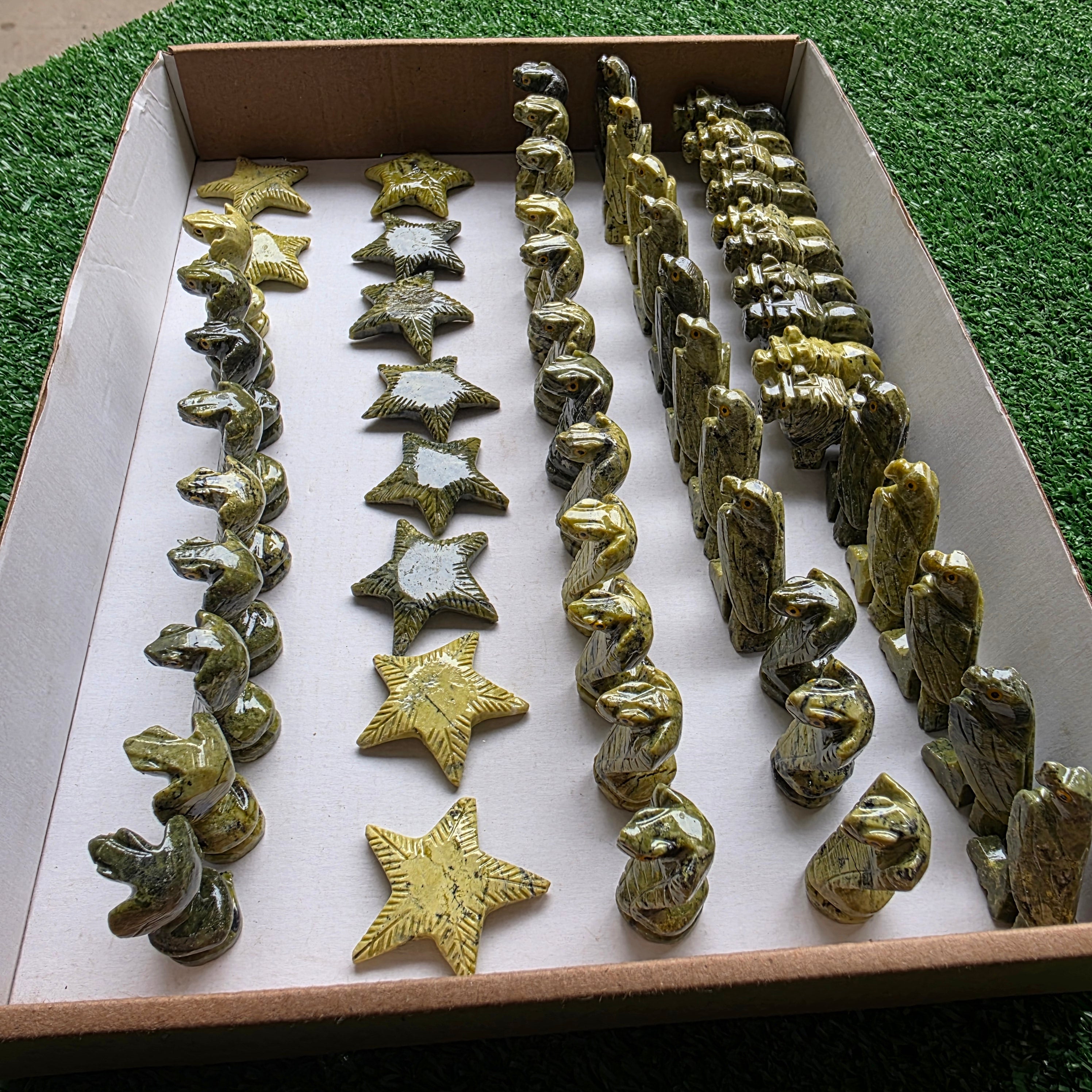 Lot 57 pcs Serpentine Animals