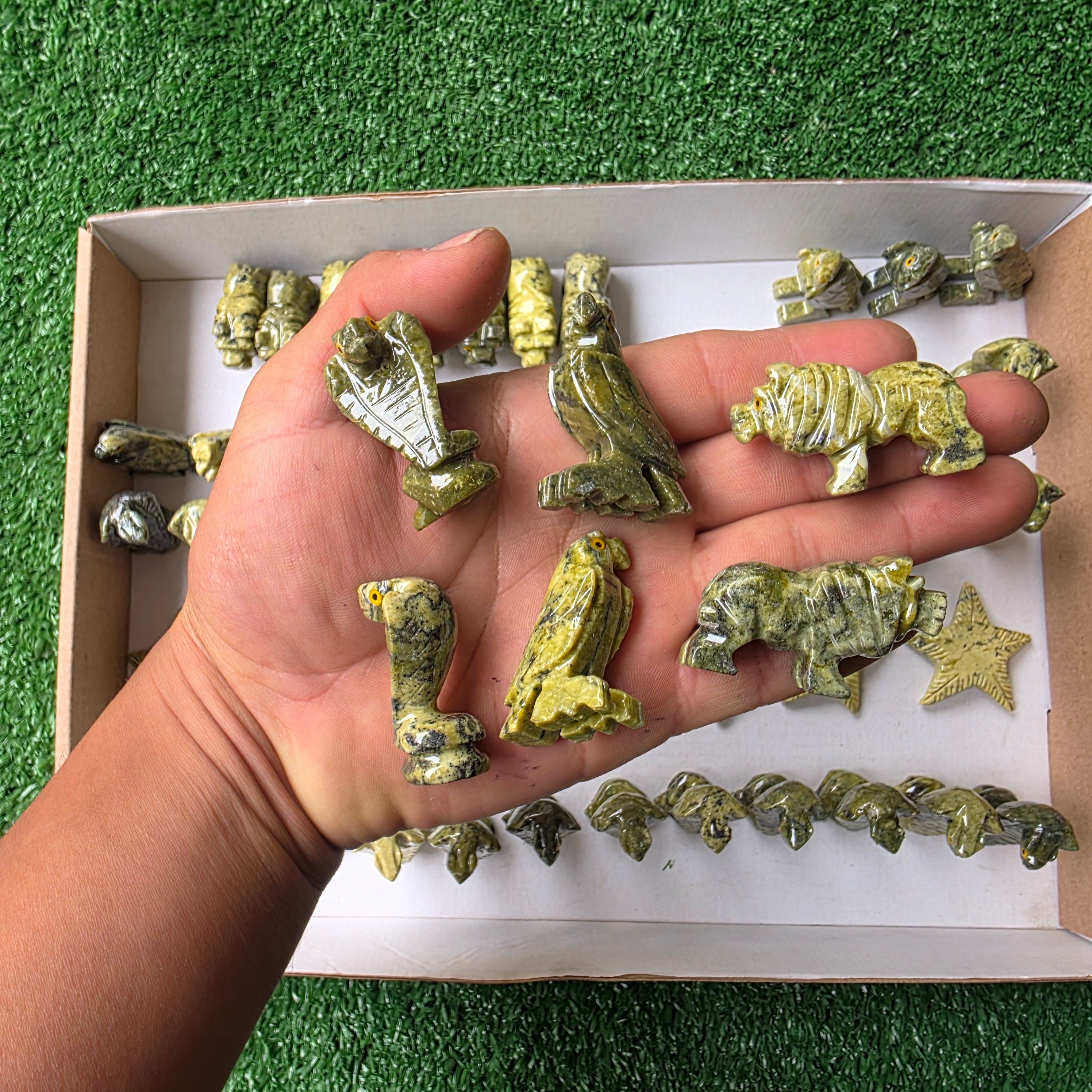 Lot 57 pcs Serpentine Animals