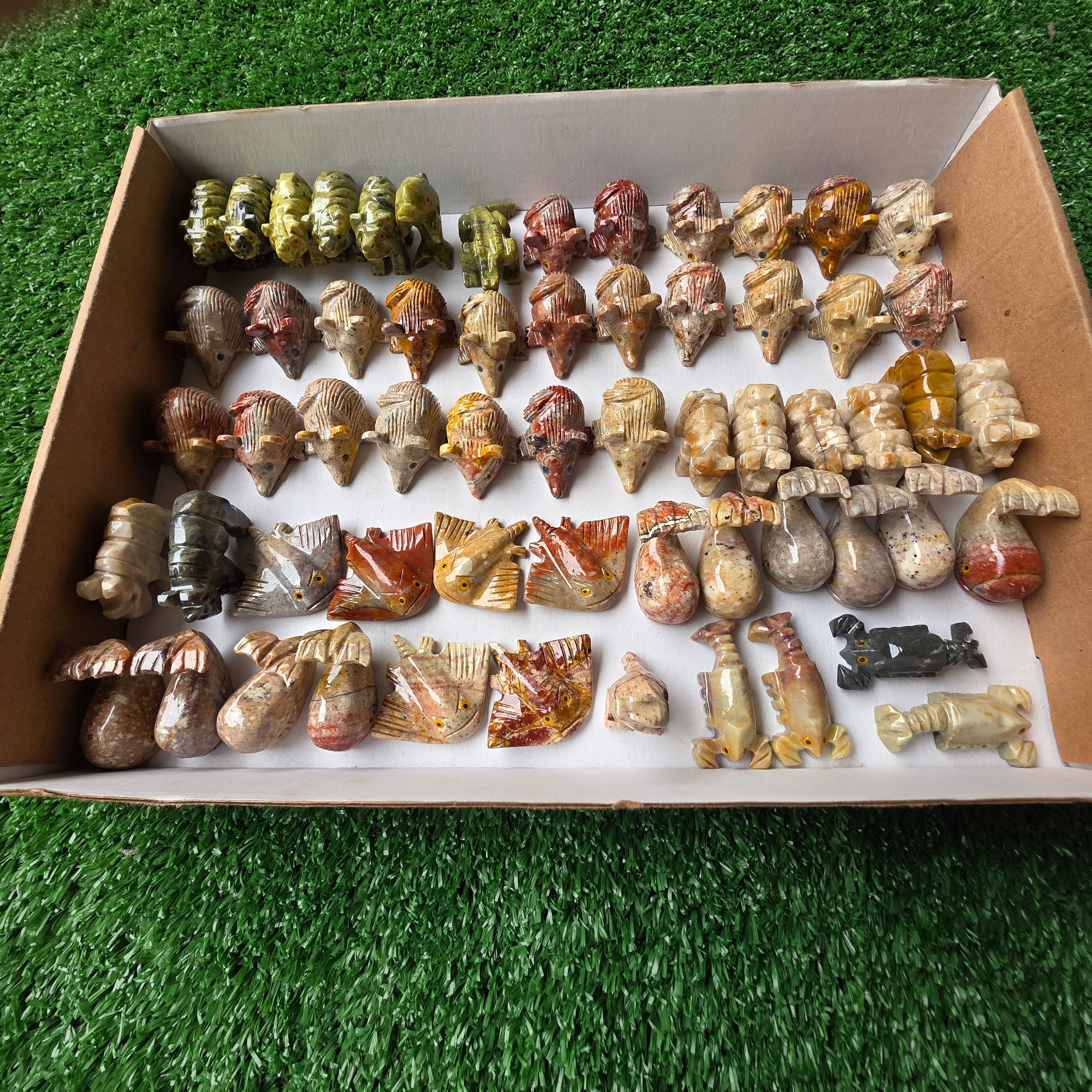 Lot 60 pcs Soapstone and Serpentine Animals
