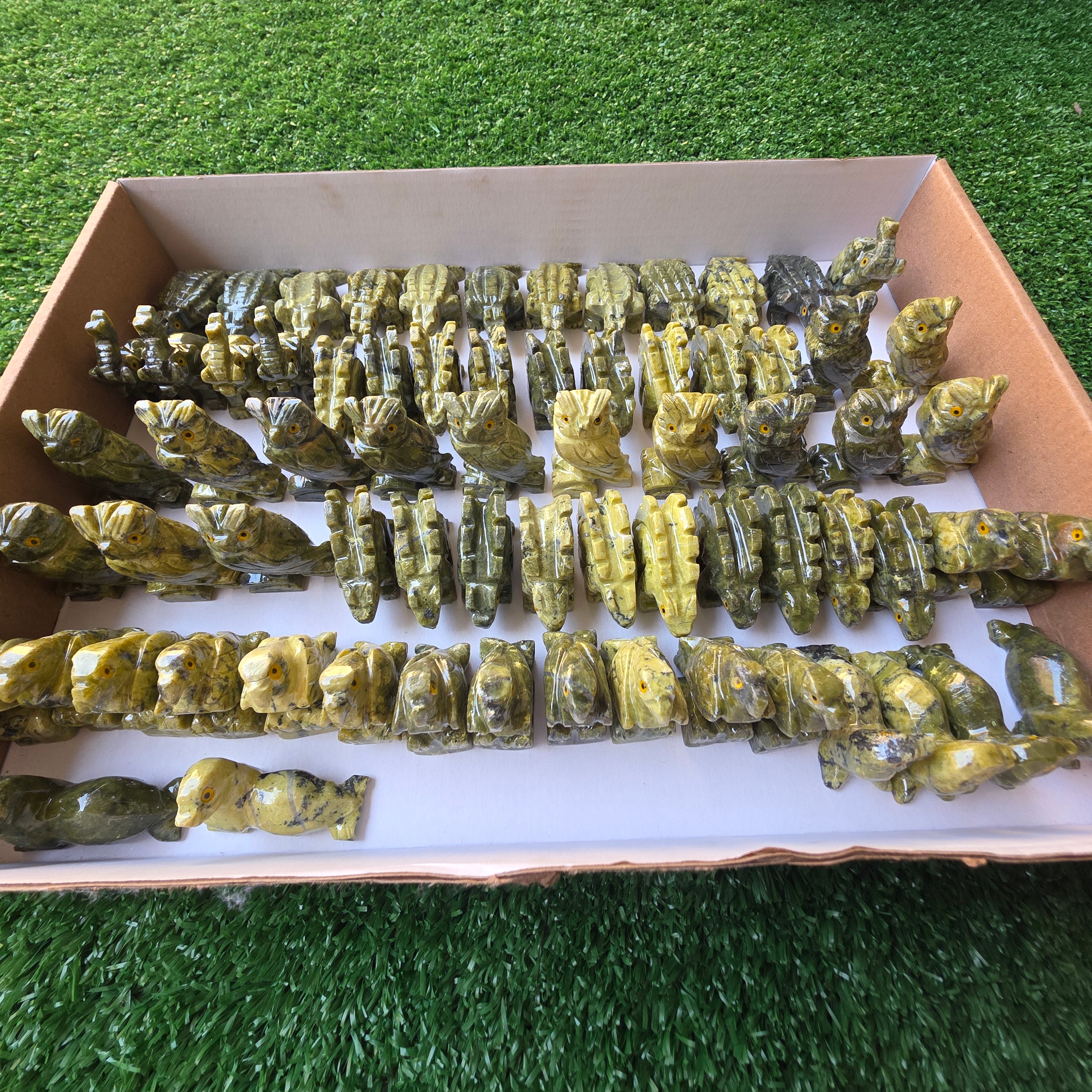 Lot 70 pcs Serpentine Animals