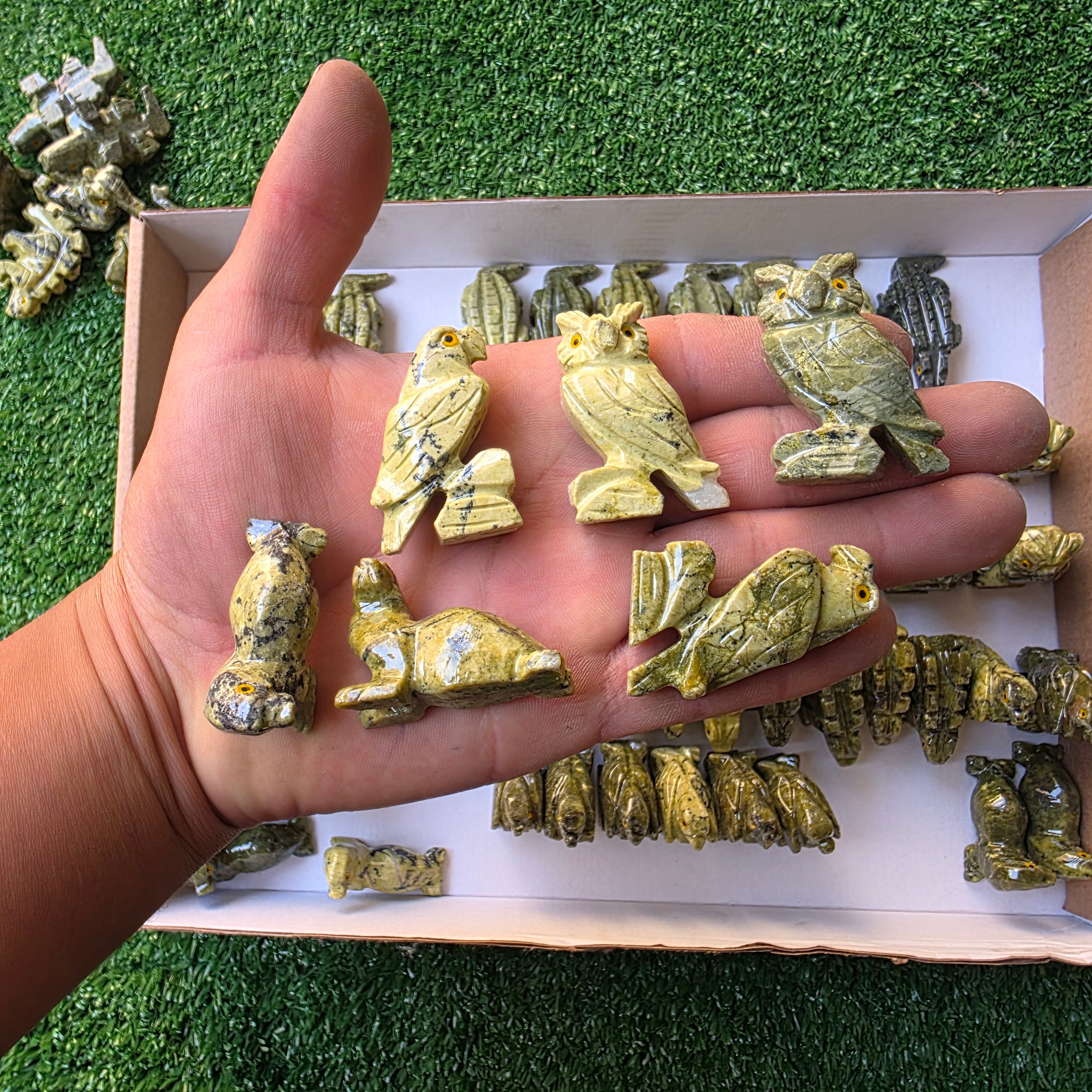 Lot 70 pcs Serpentine Animals