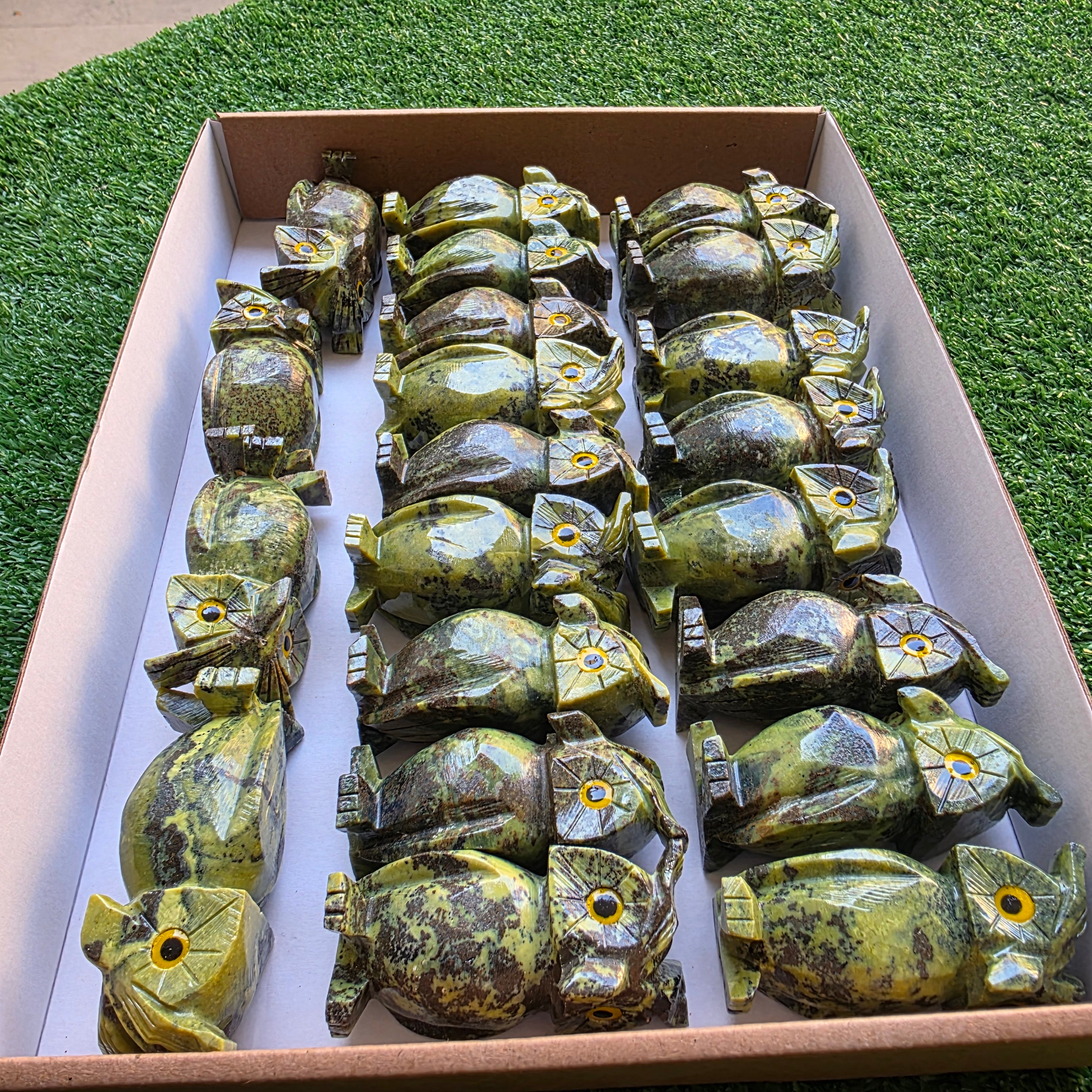 Lot 21 pcs Serpentine owl