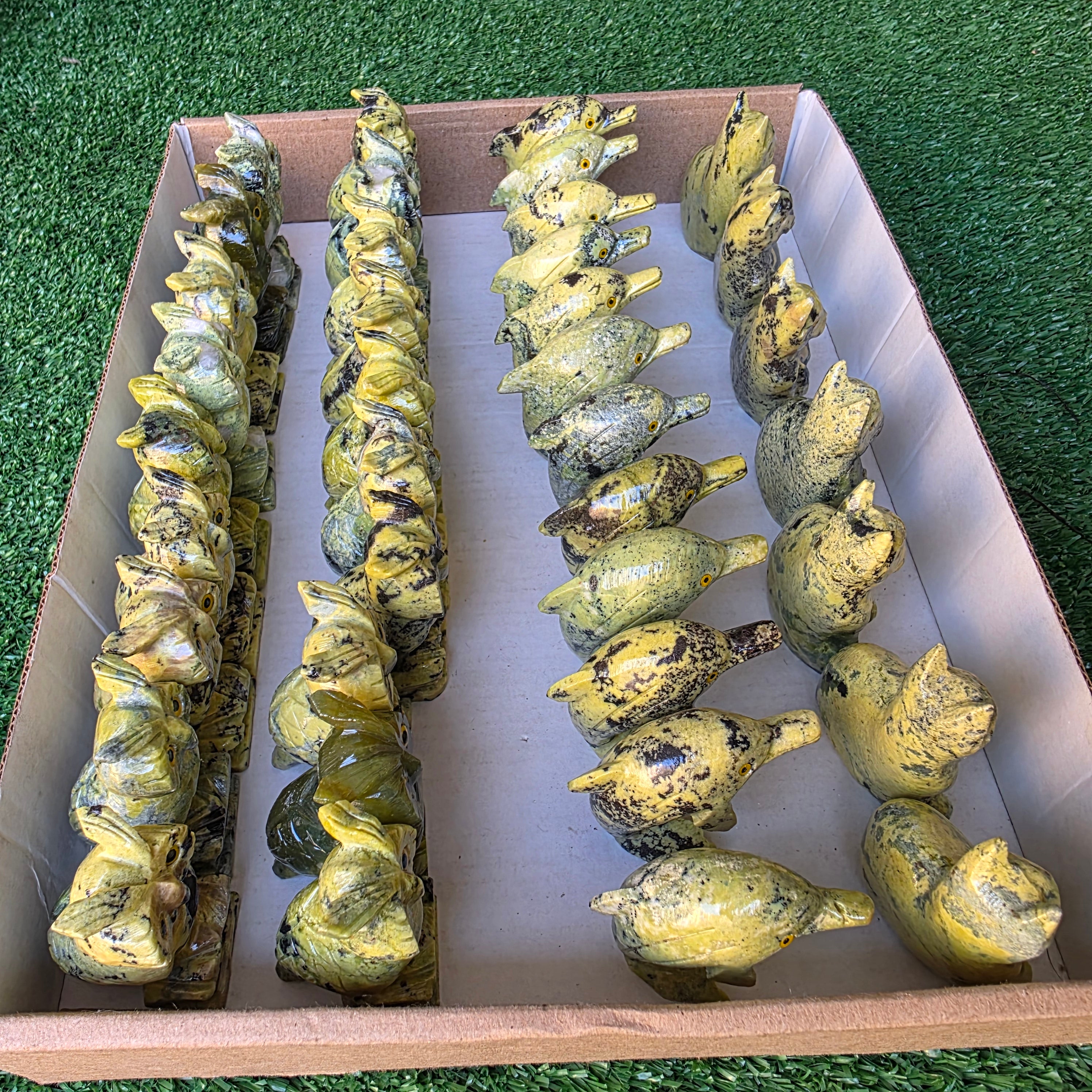 Lot 38 pcs Serpentine Animals