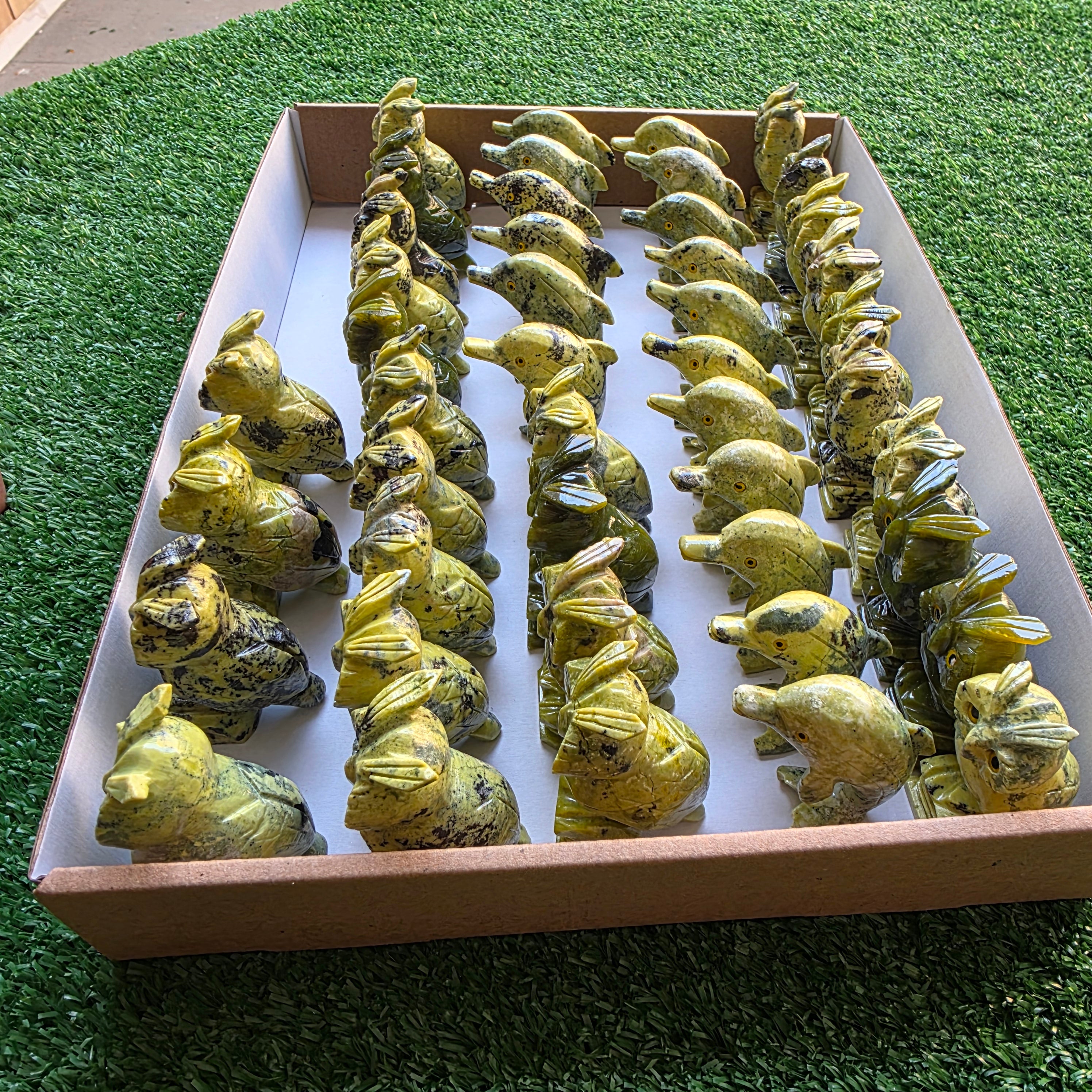 Lot 41 pcs Serpentine Animals