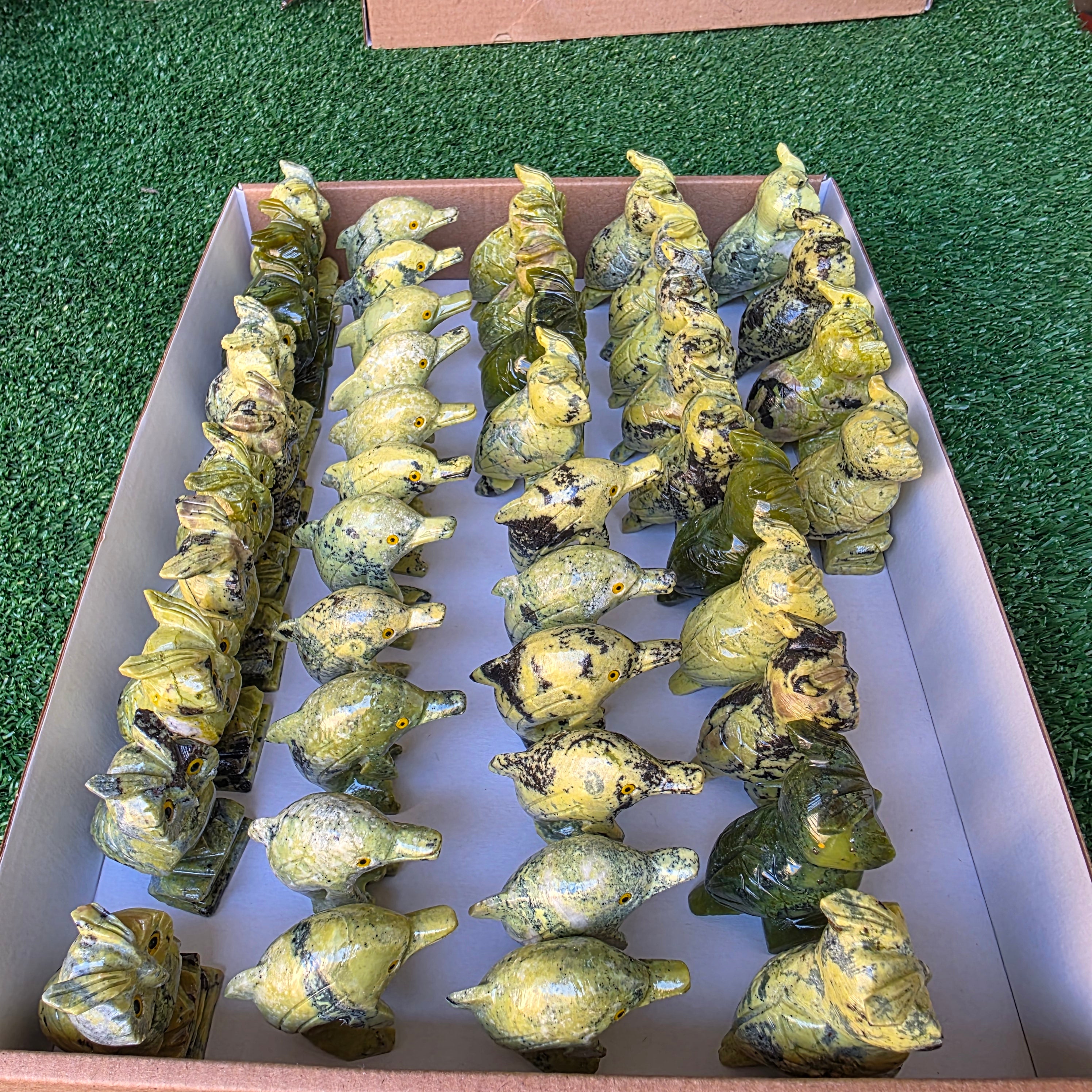 Lot 41 pcs Serpentine Animals