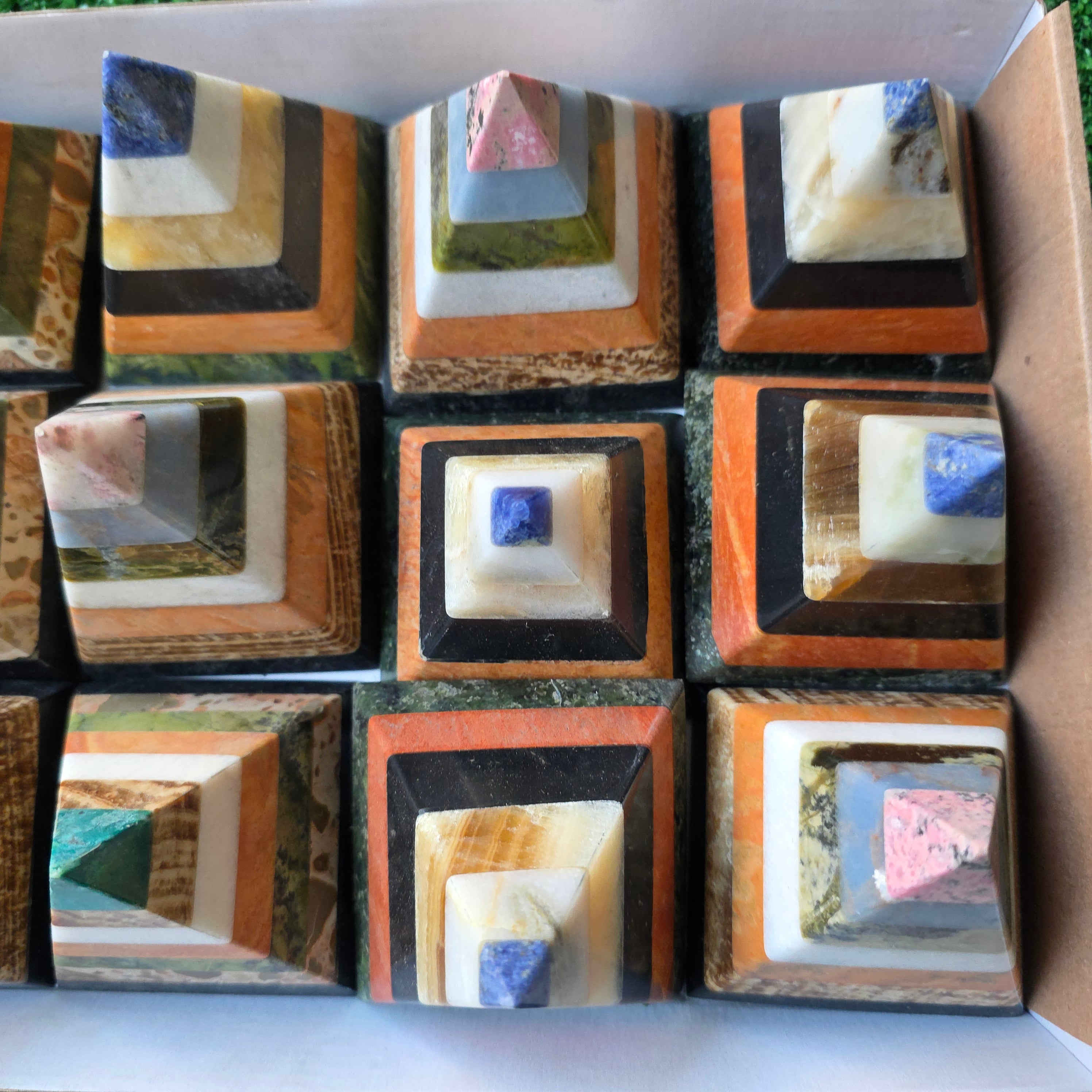 Lot 12 pcs multicolored pyramid