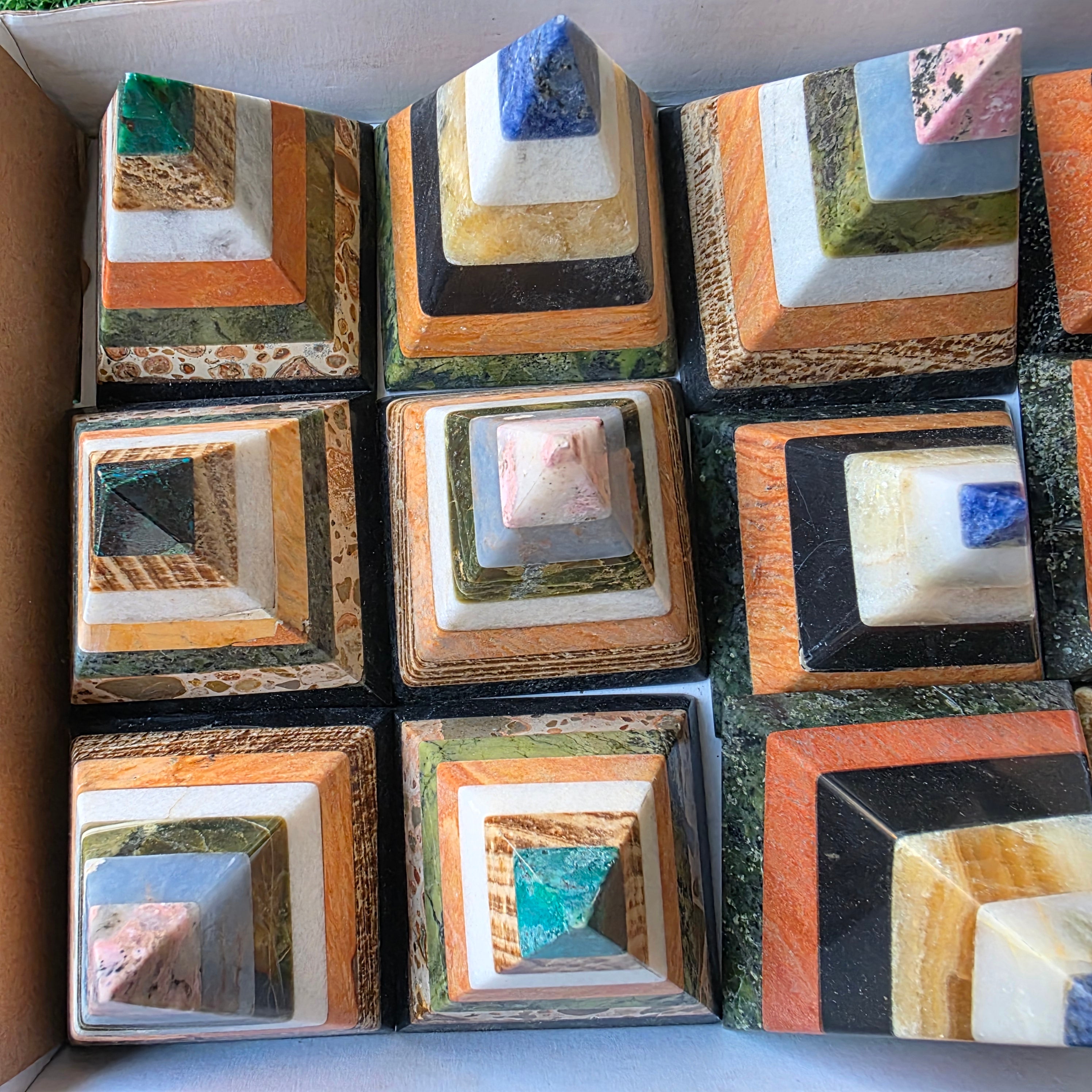 Lot 12 pcs multicolored pyramid