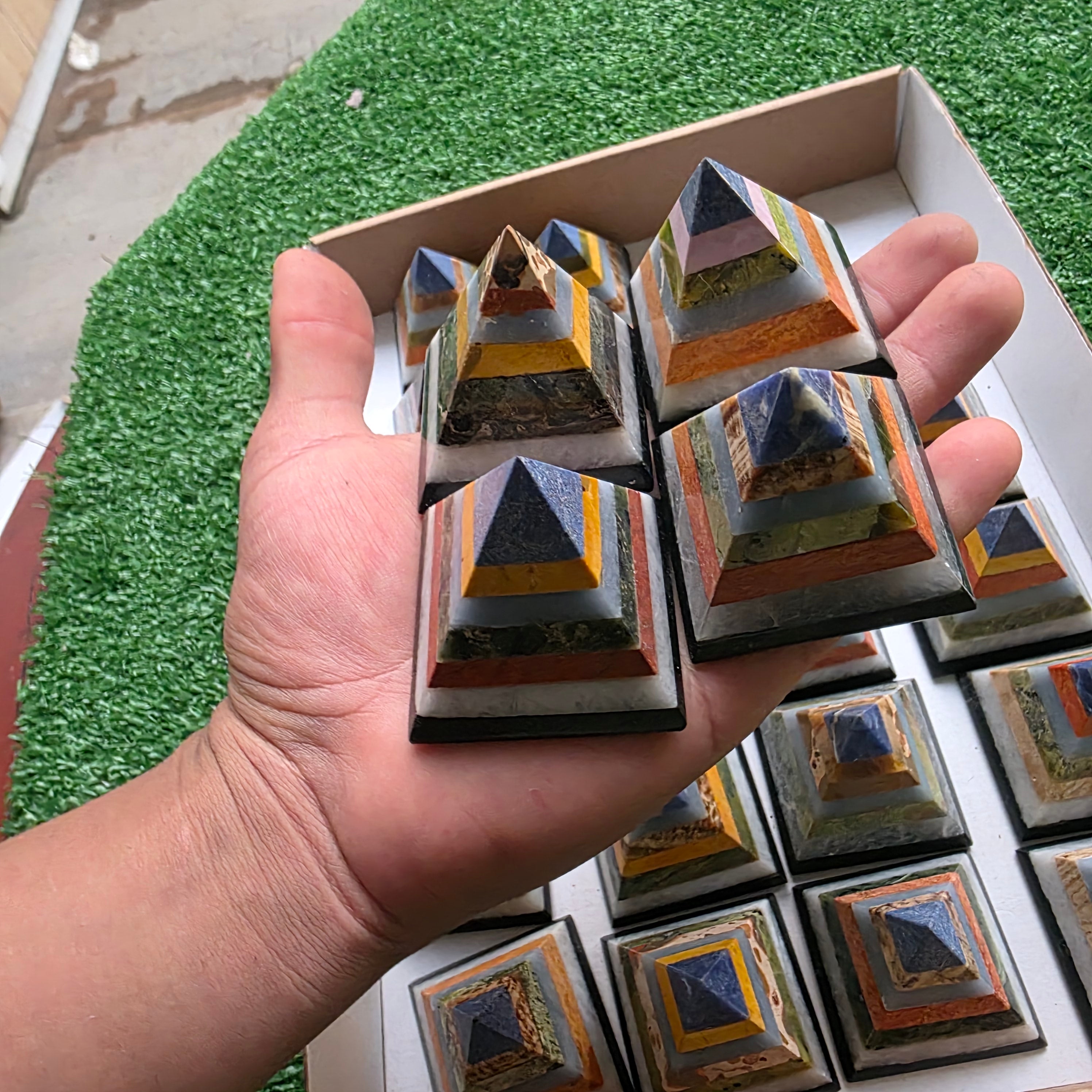 Lot 24 pcs multicolored pyramids