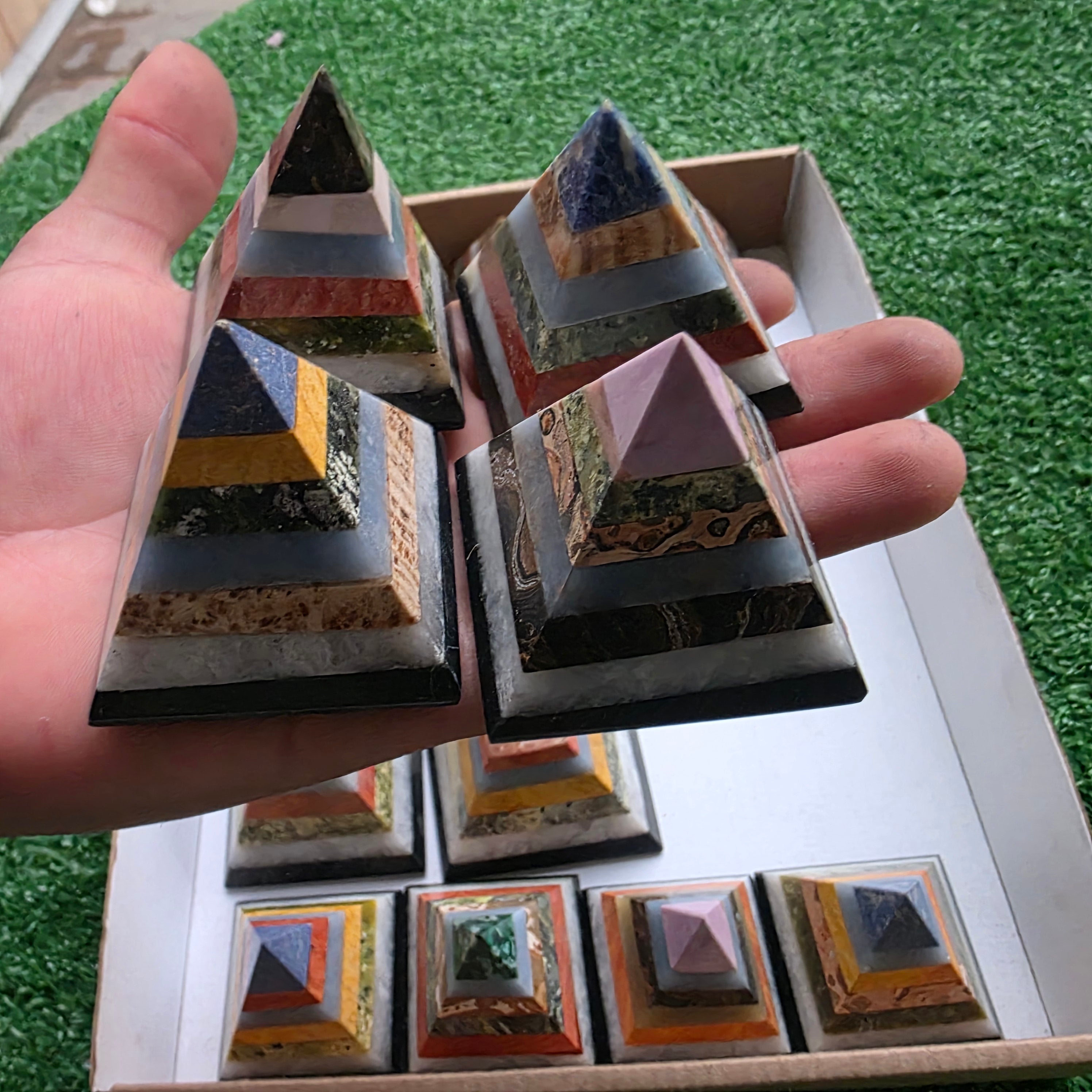 Lot 17 pcs multicolored pyramids