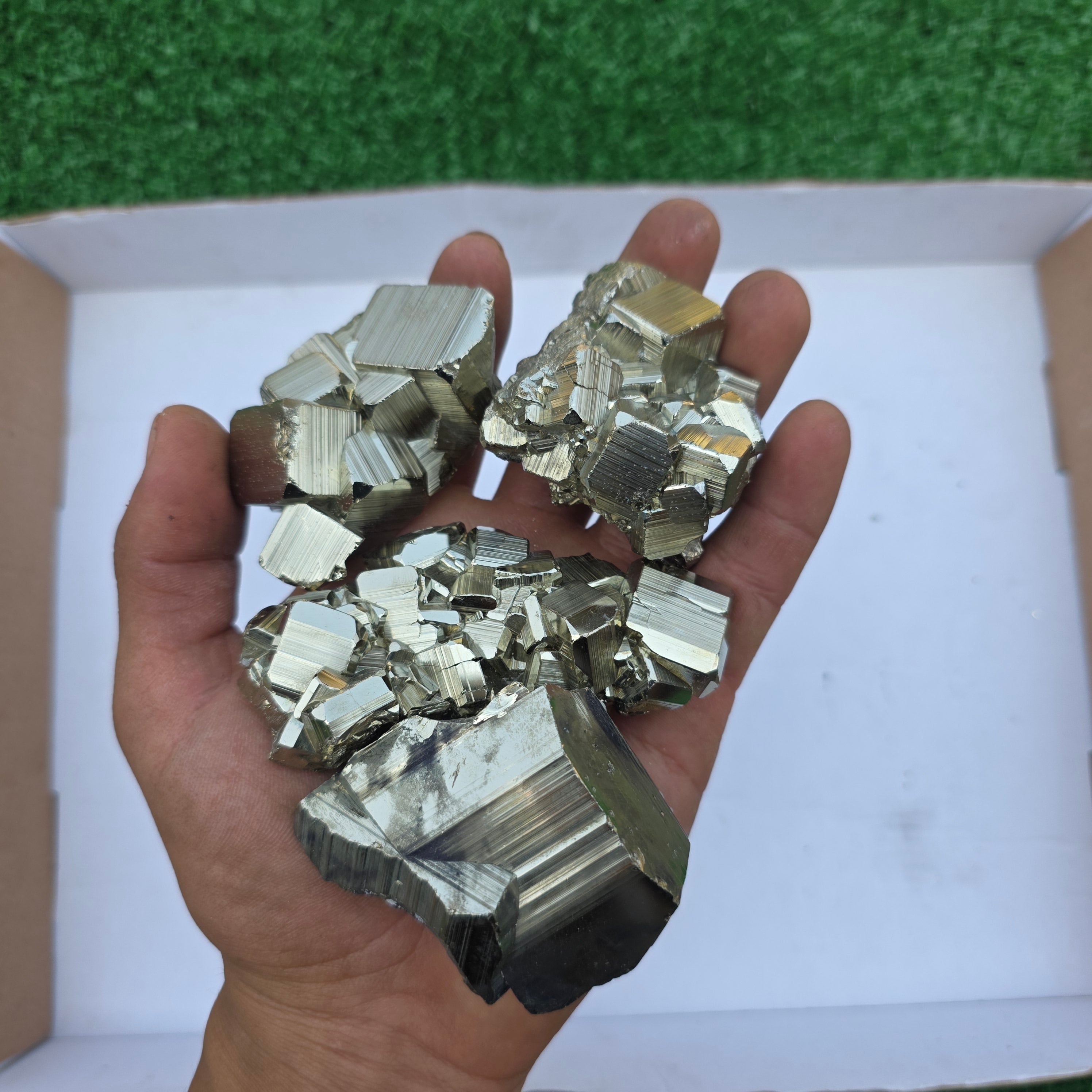 Lot 10 pcs Pyrite Coco Rough