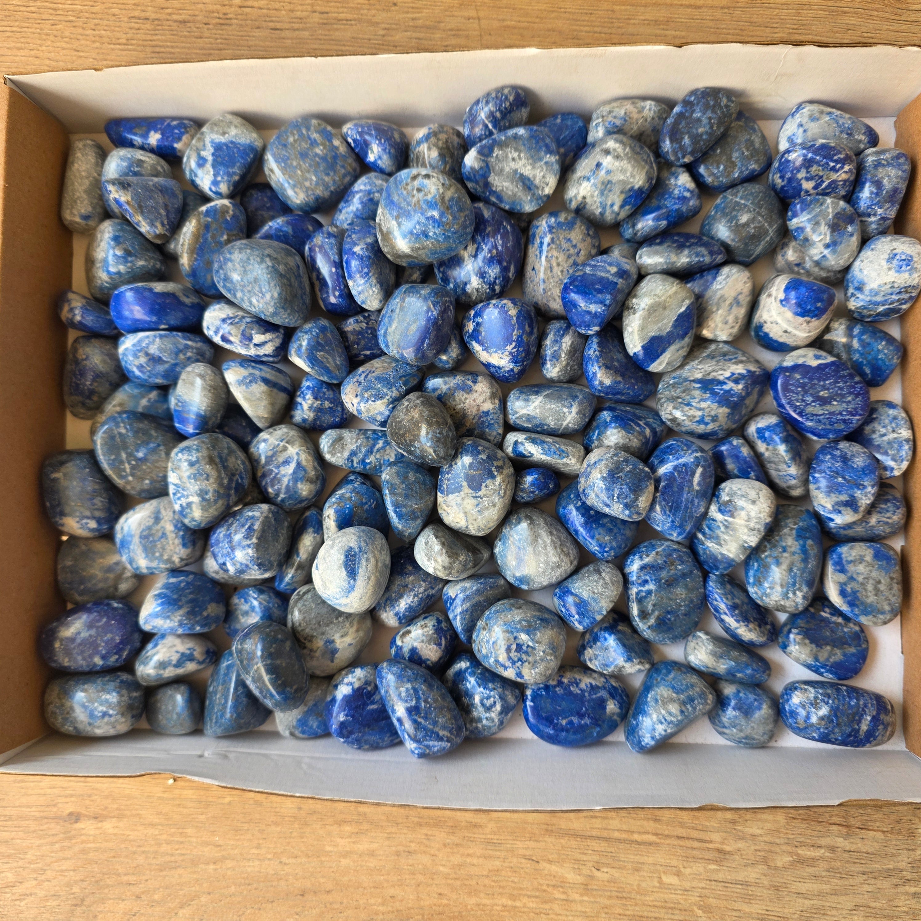 Lot 2.2 kg Lapis Lazuli Tumbled