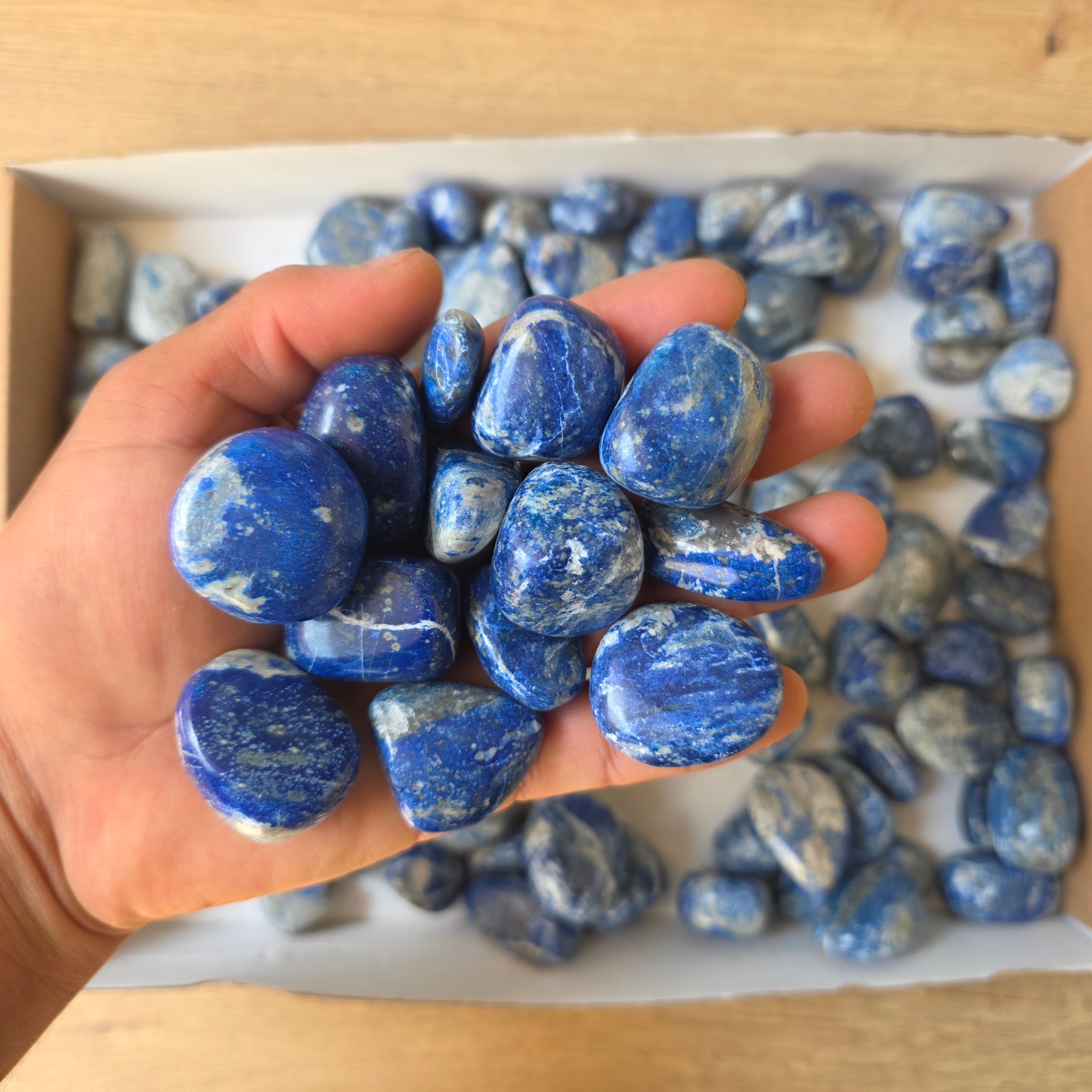 Lot 2.2 kg Lapis Lazuli Tumbled