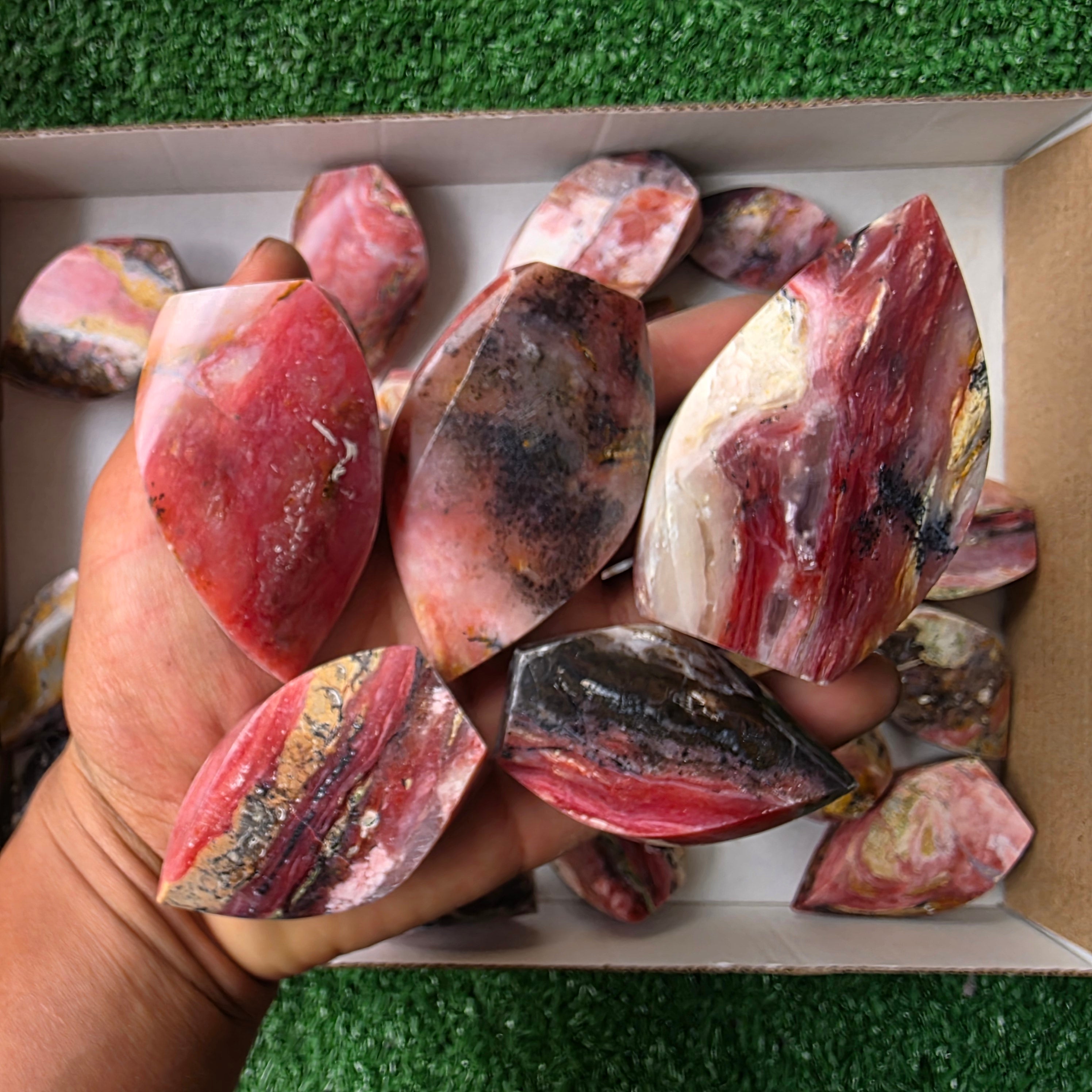 Lot 26 pcs strawberry pink opal flame