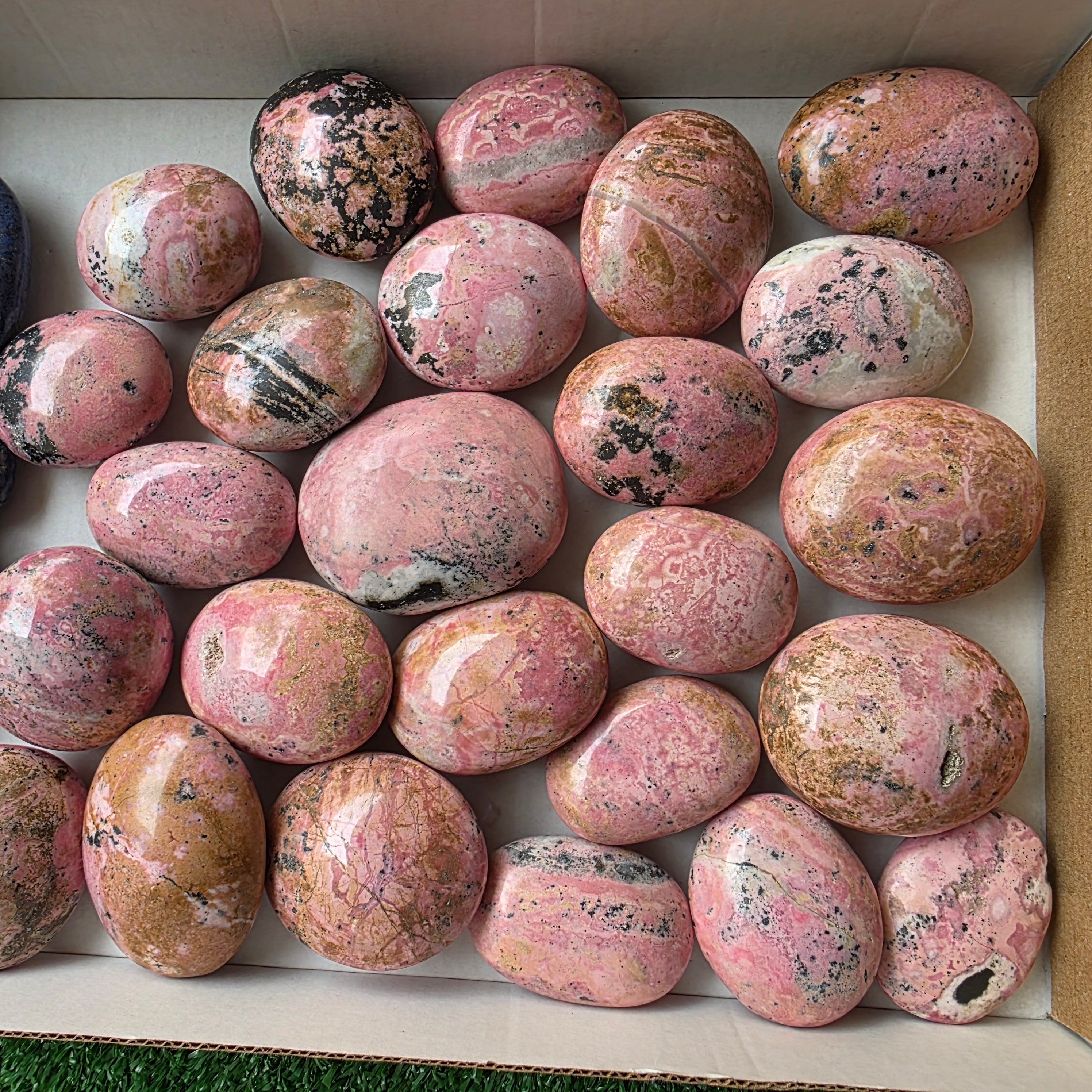 lot 29 pcs Rhodonite and Dumortierite Palm