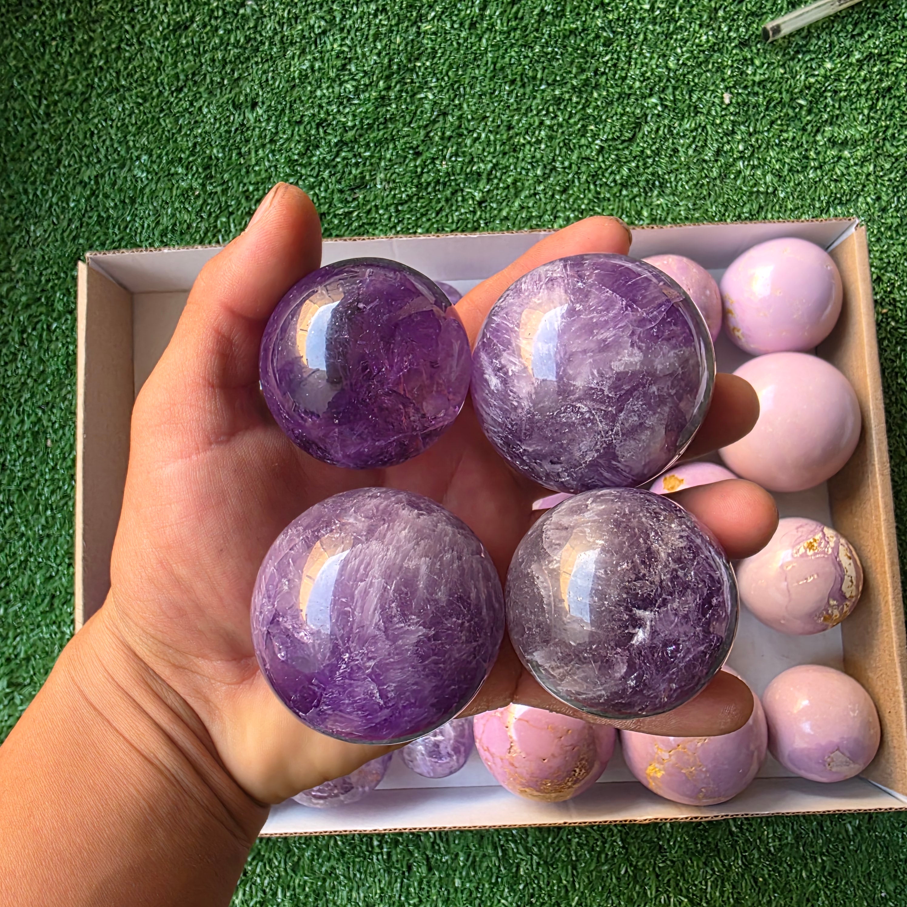 lot 30 pcs Amethyst and Phosphosiderite Sphere