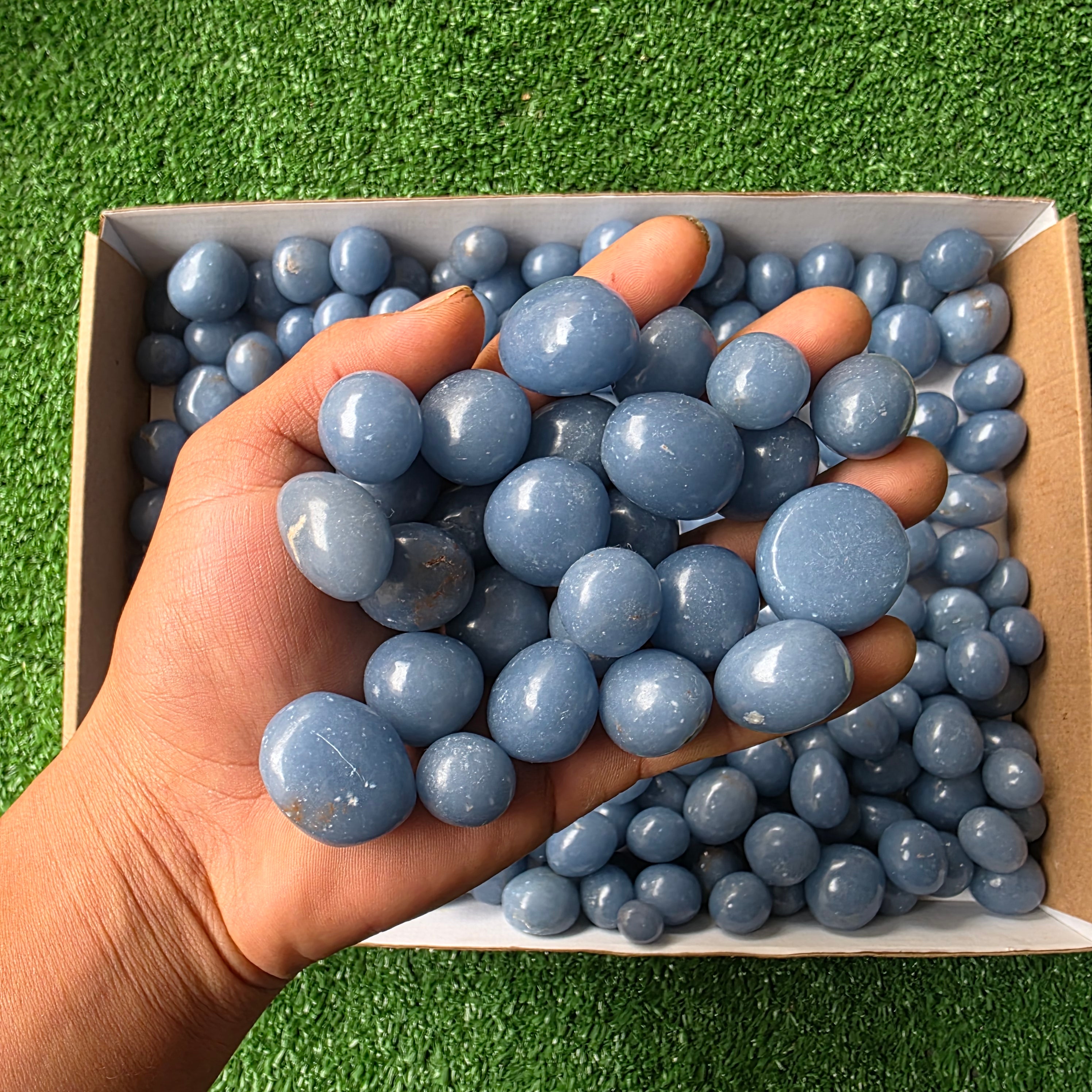 Lot 3 kg Angelite tumbled