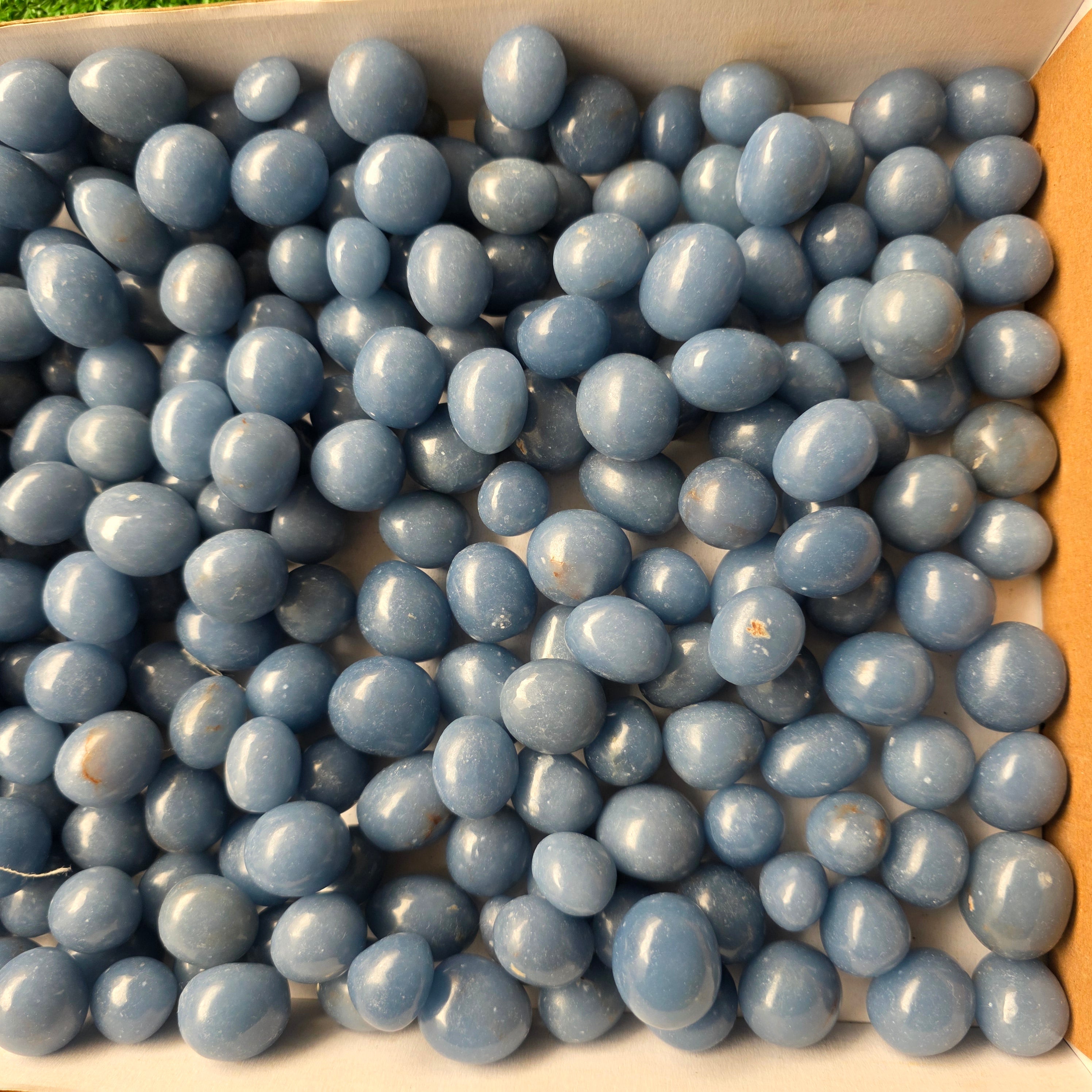 Lot 3 kg Angelite tumbled