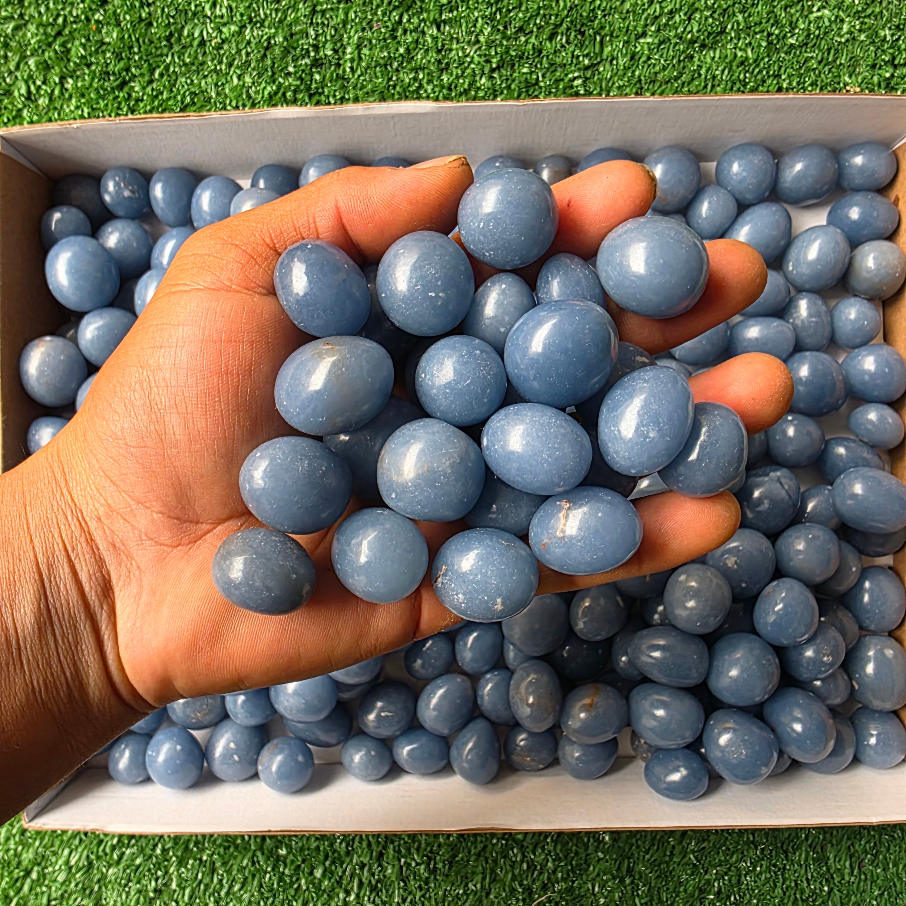 Lot 3 kg Angelite tumbled