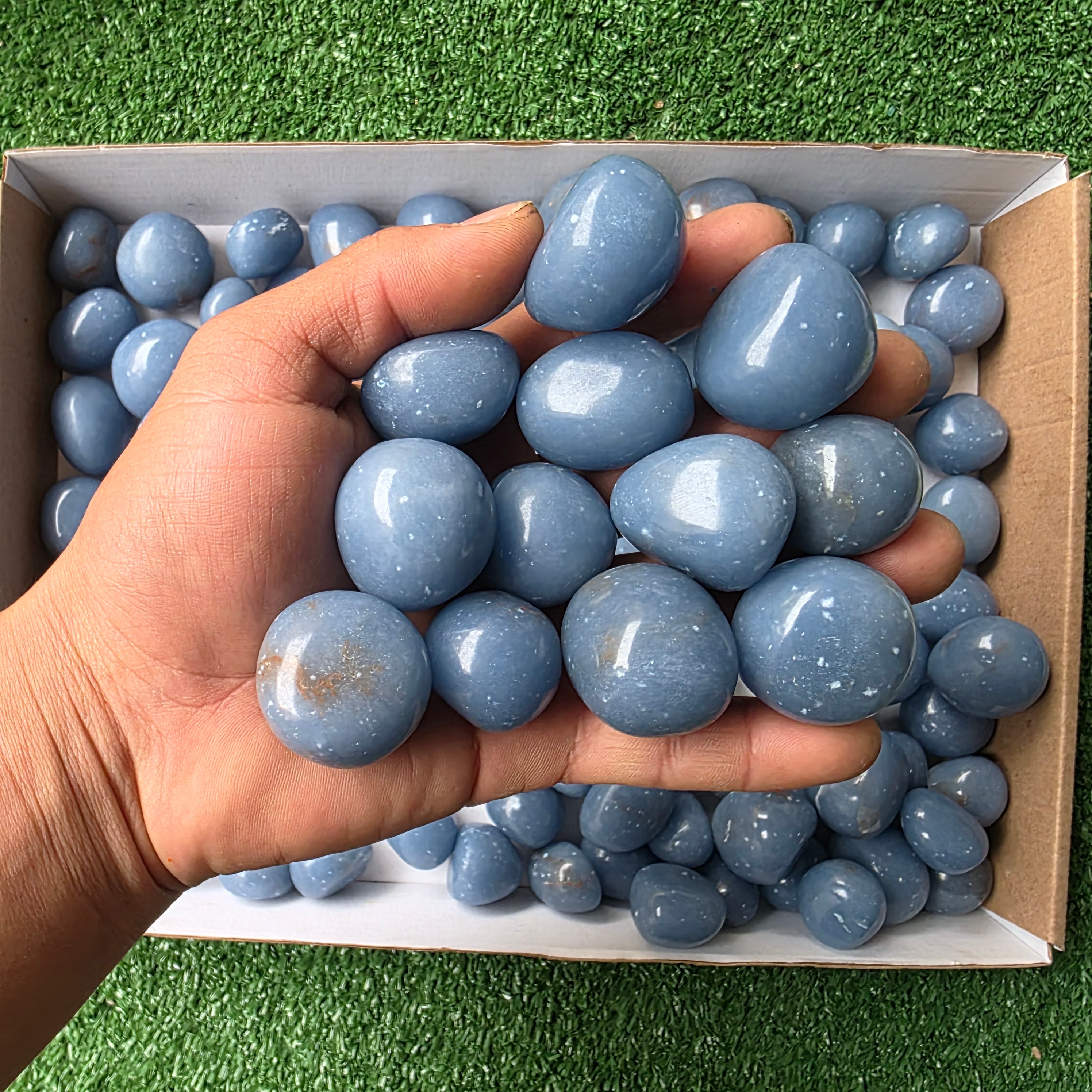 Lot 3 kg Angelite tumbled