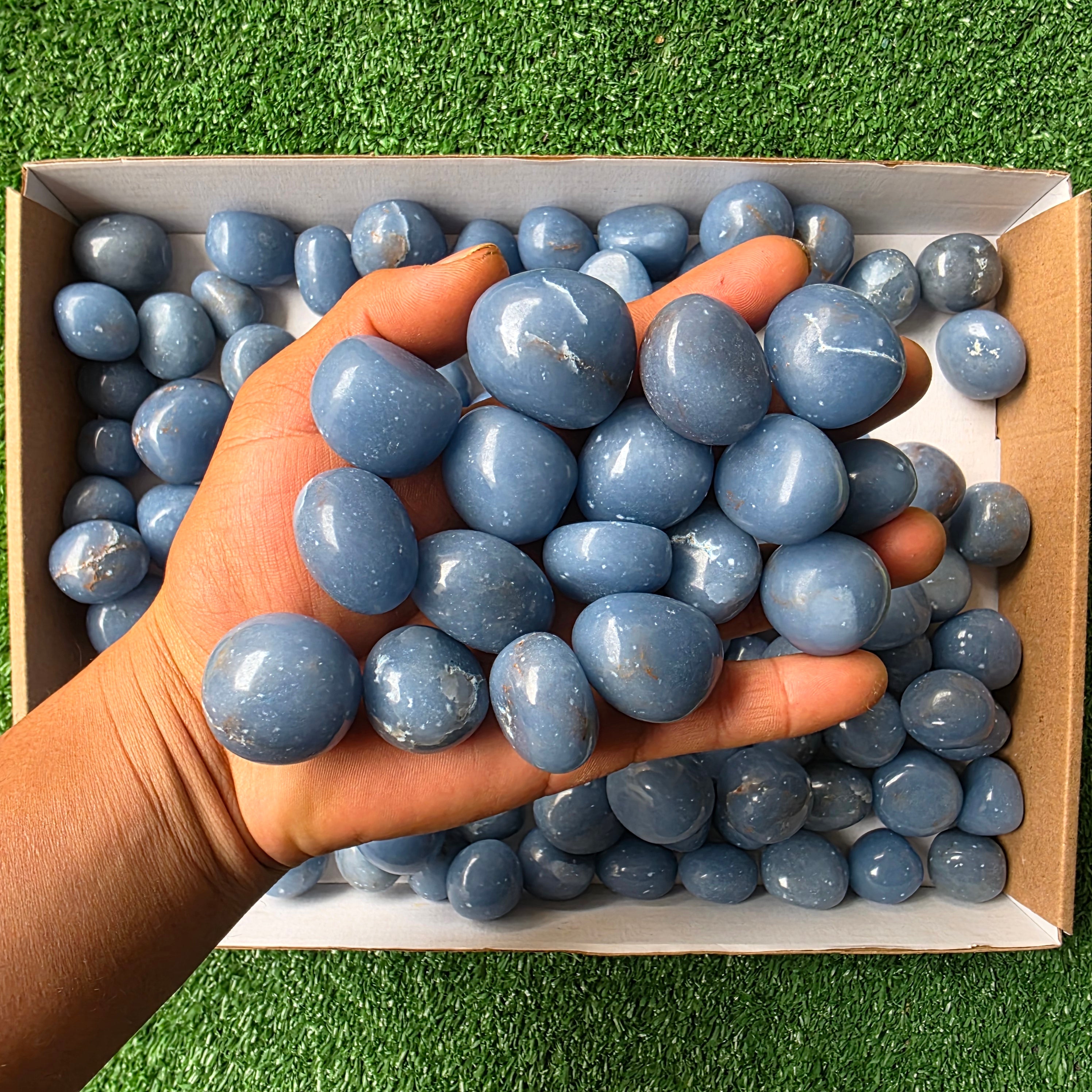 Lot 3 kg Angelite tumbled