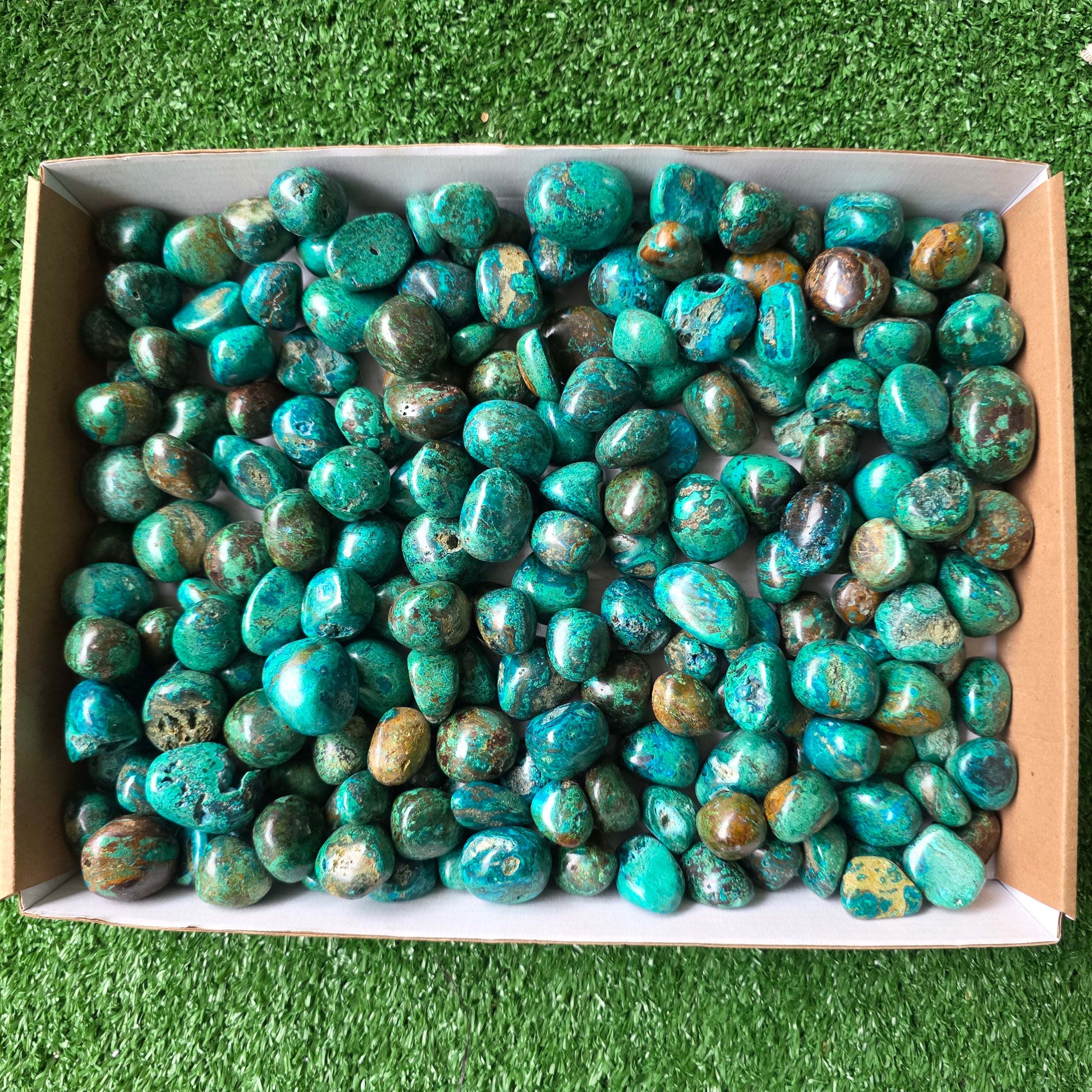Lot 3 kg Chrysocolla tumbled