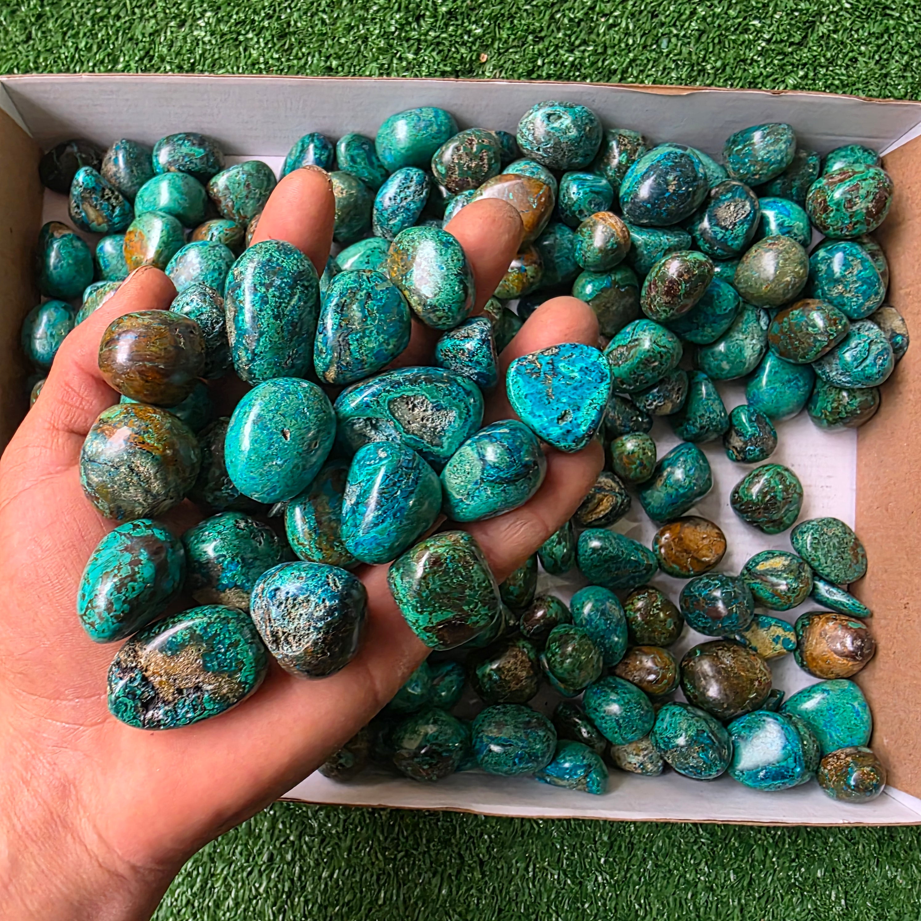 Lot 3 kg Chrysocolla tumbled
