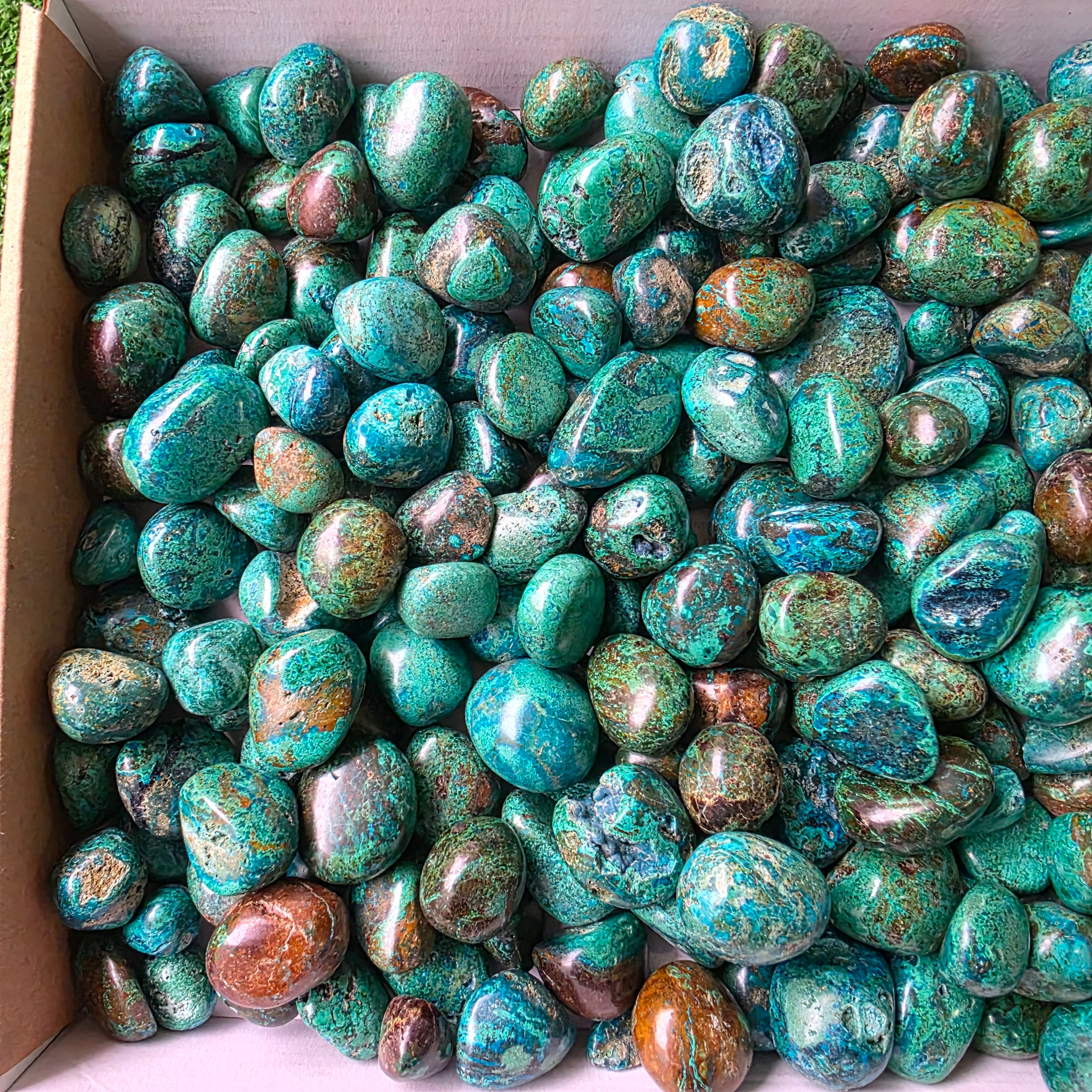 Lot 3 kg Chrysocolla tumbled