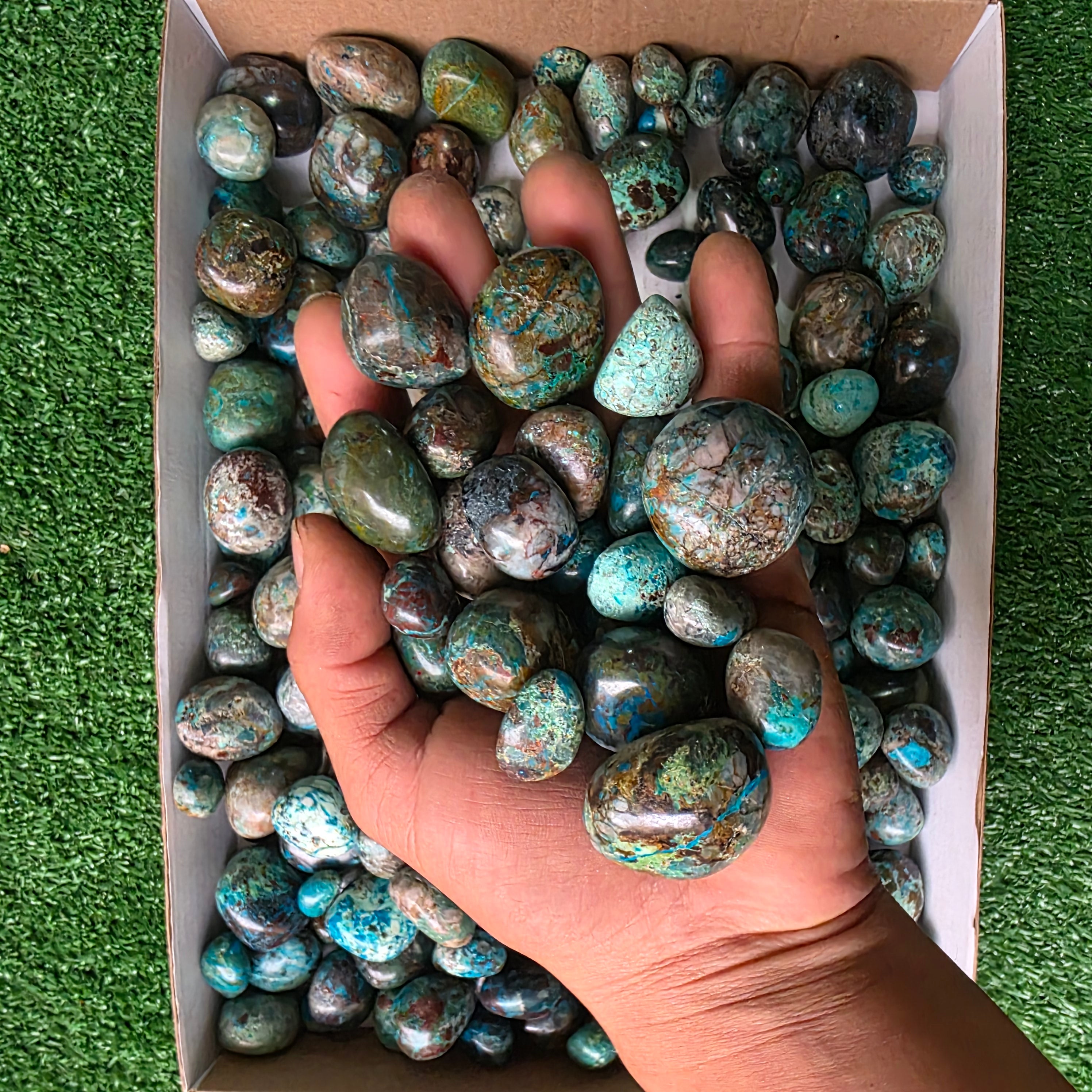 Lot 3 kg Chrysocolla tumbled