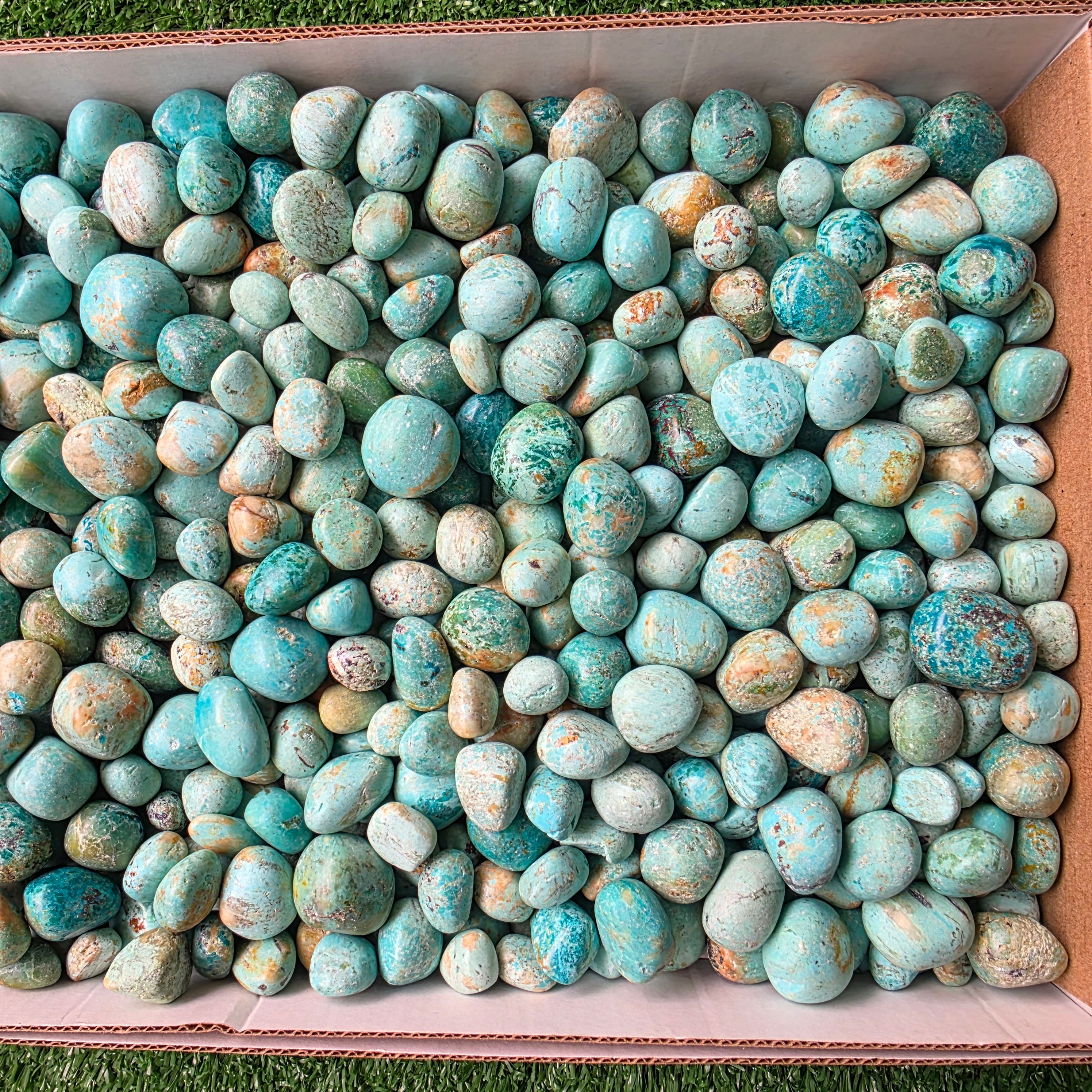 Lot 2.5 kg Peruvian Turquoise tumbled
