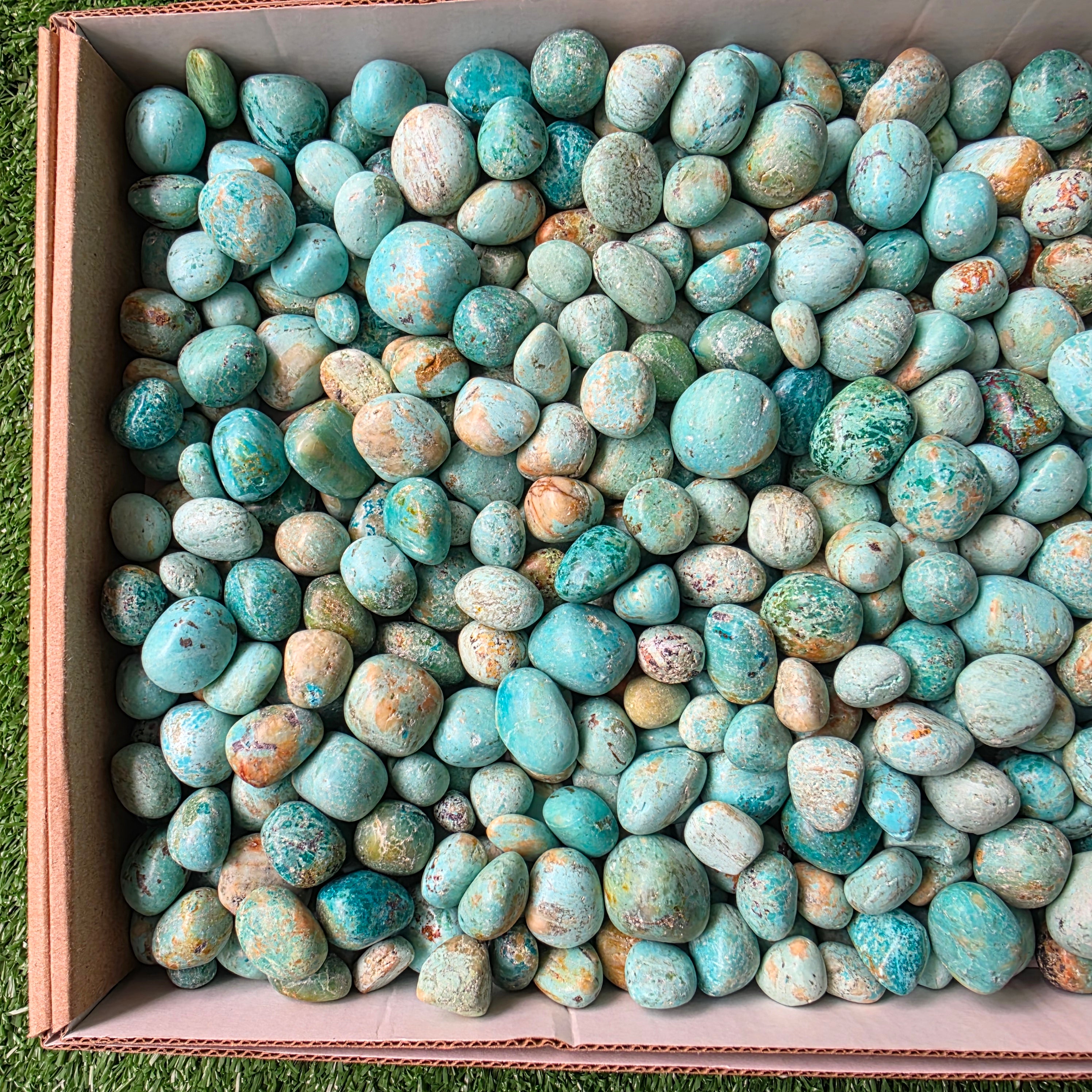 Lot 2.5 kg Peruvian Turquoise tumbled