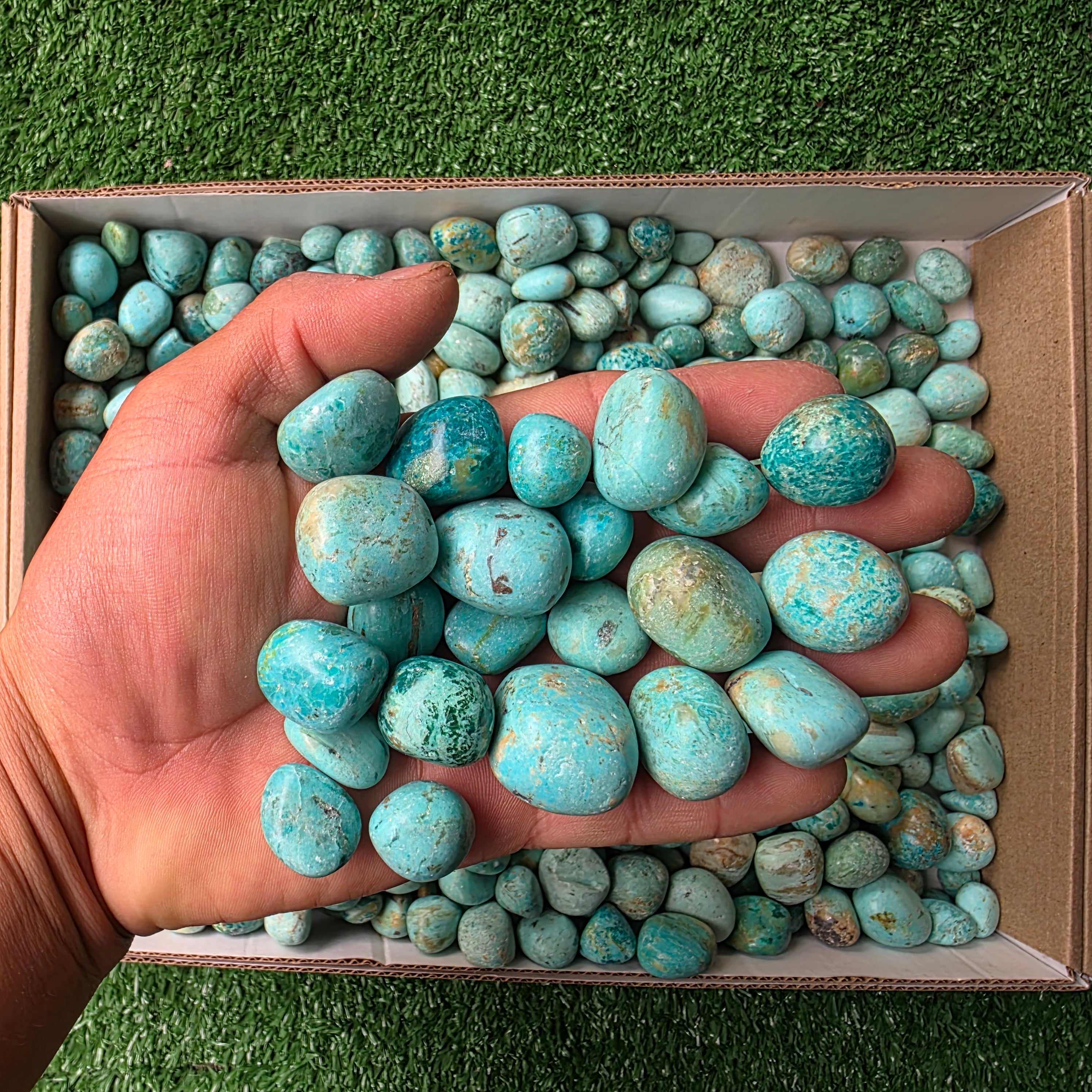 Lot 2.5 kg Peruvian Turquoise tumbled