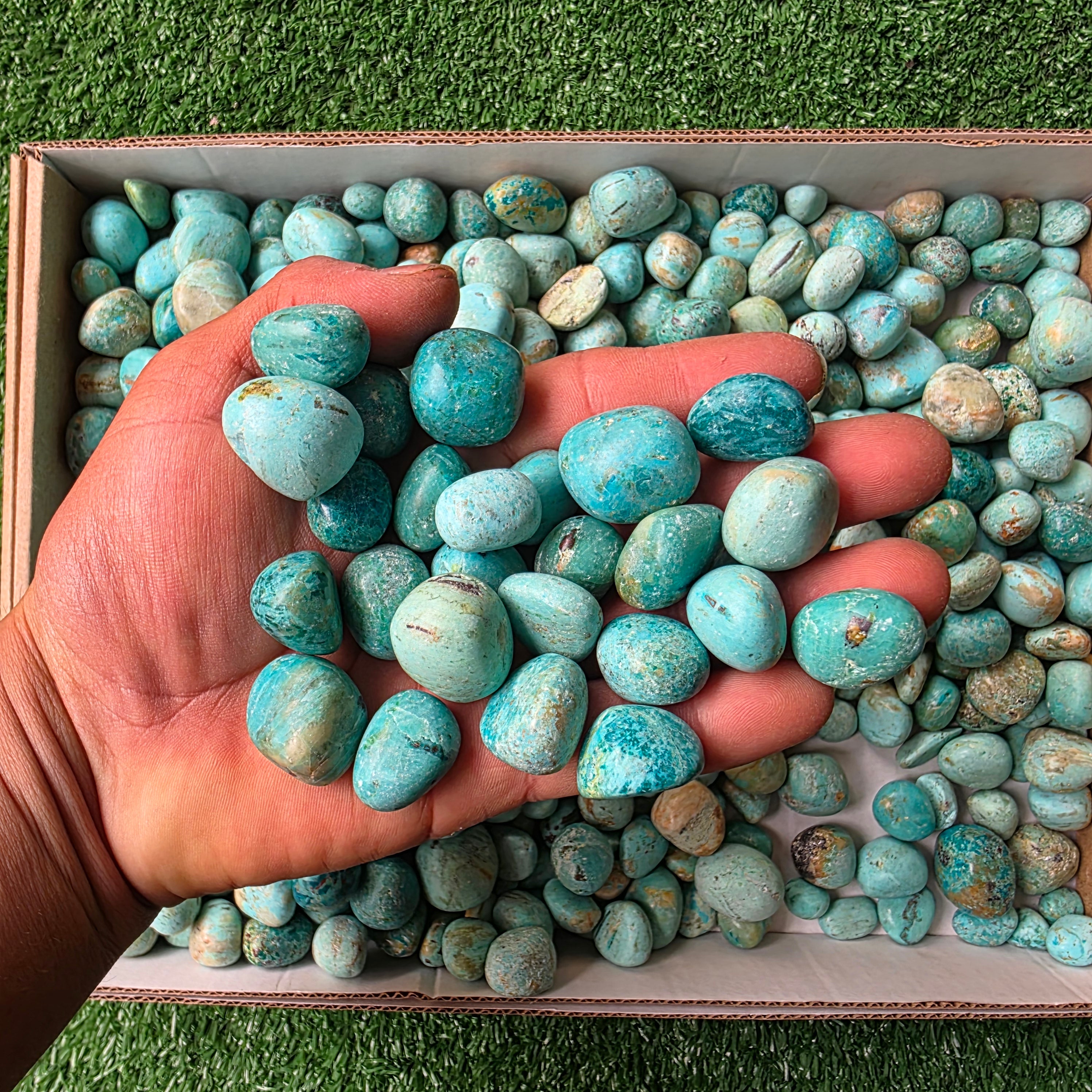 Lot 2.5 kg Peruvian Turquoise tumbled