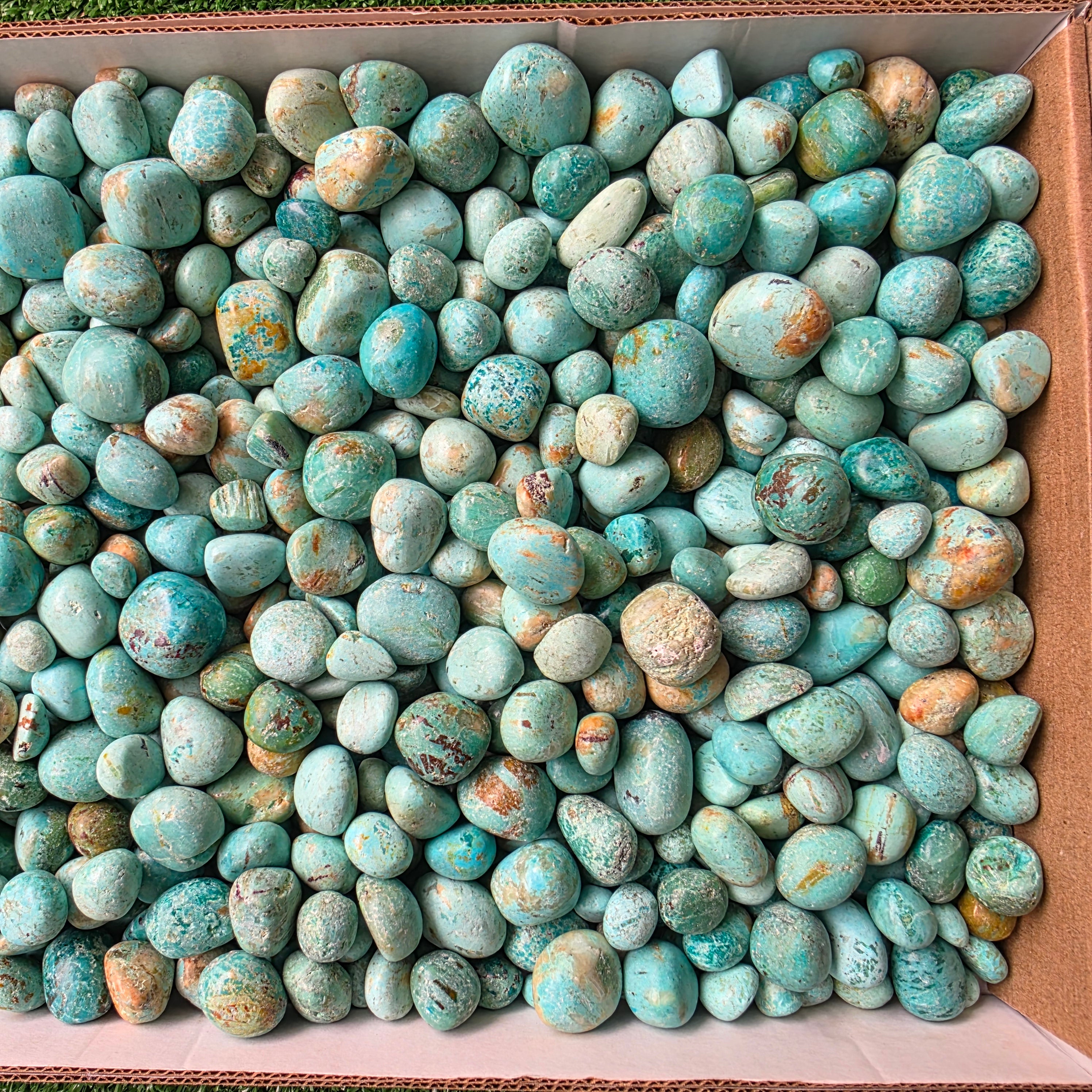 Lot 2.5 kg Peruvian Turquoise tumbled