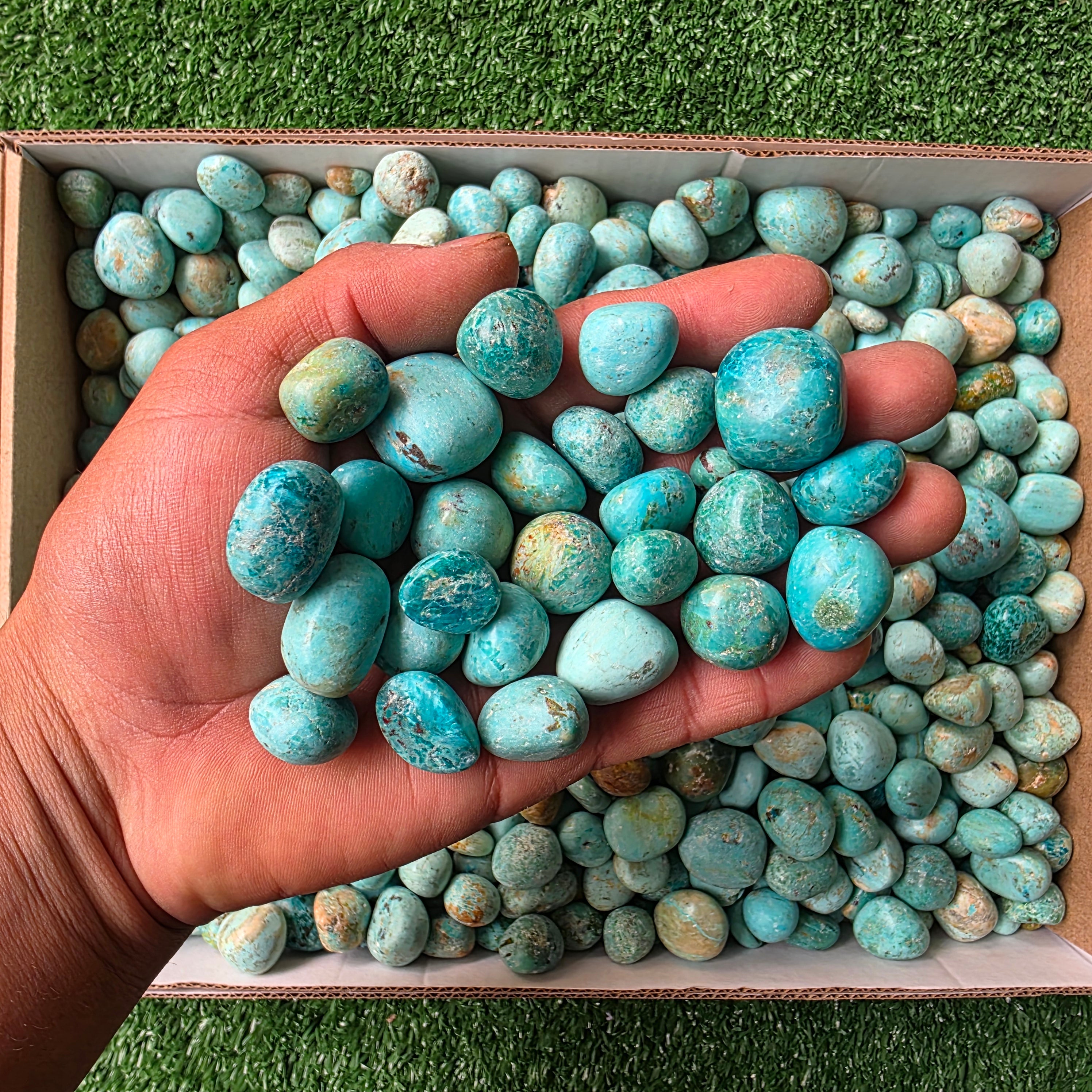 Lot 2.5 kg Peruvian Turquoise tumbled