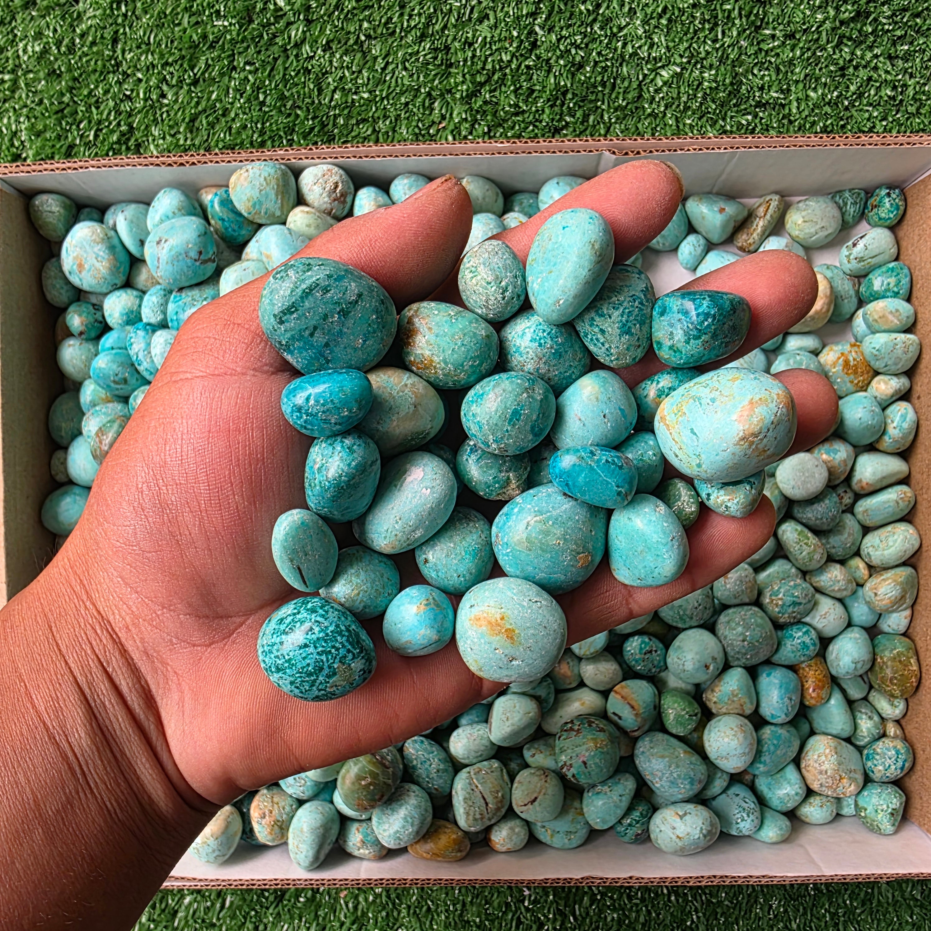 Lot 2.5 kg Peruvian Turquoise tumbled