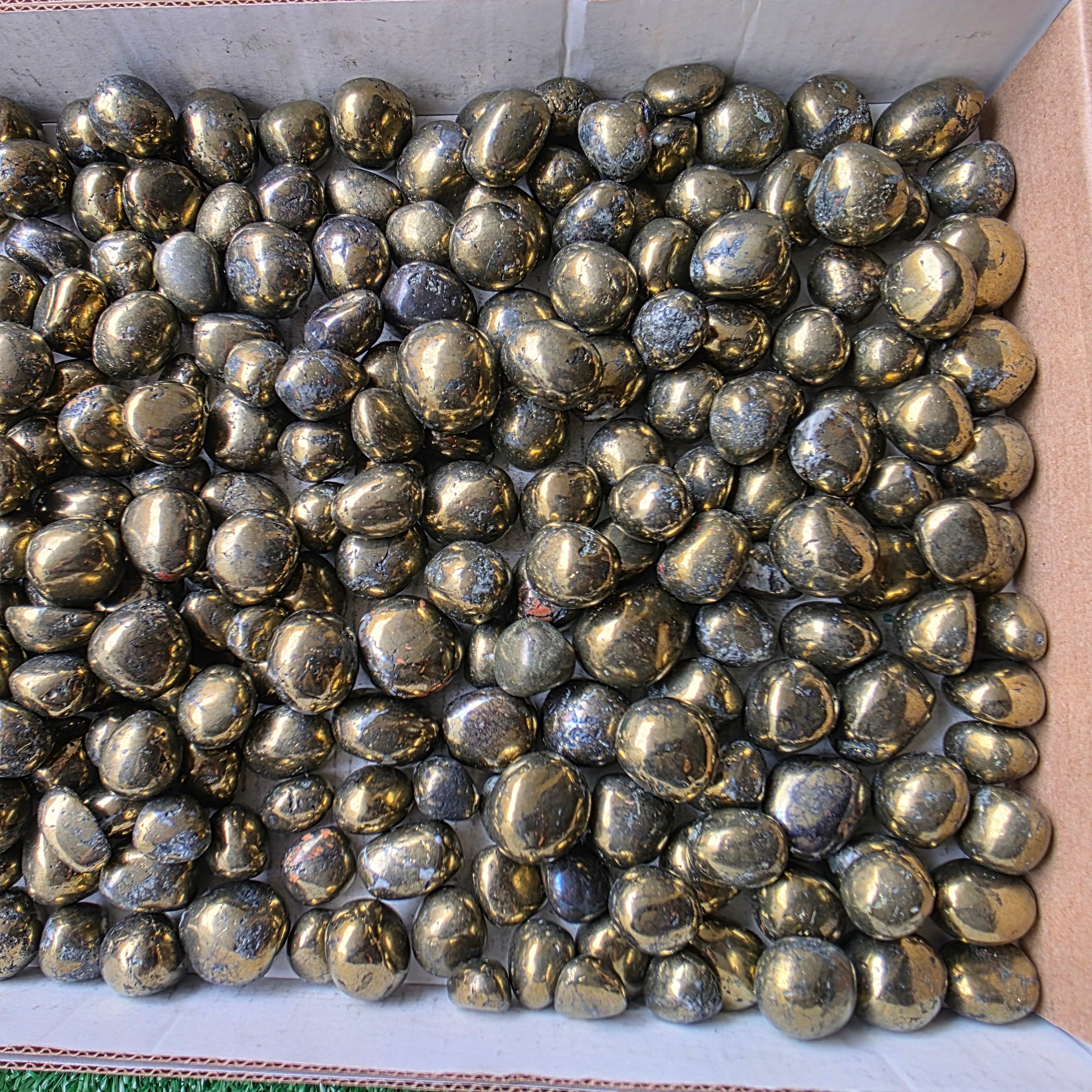 Lot 3 kg Chalcopyrite tumbled