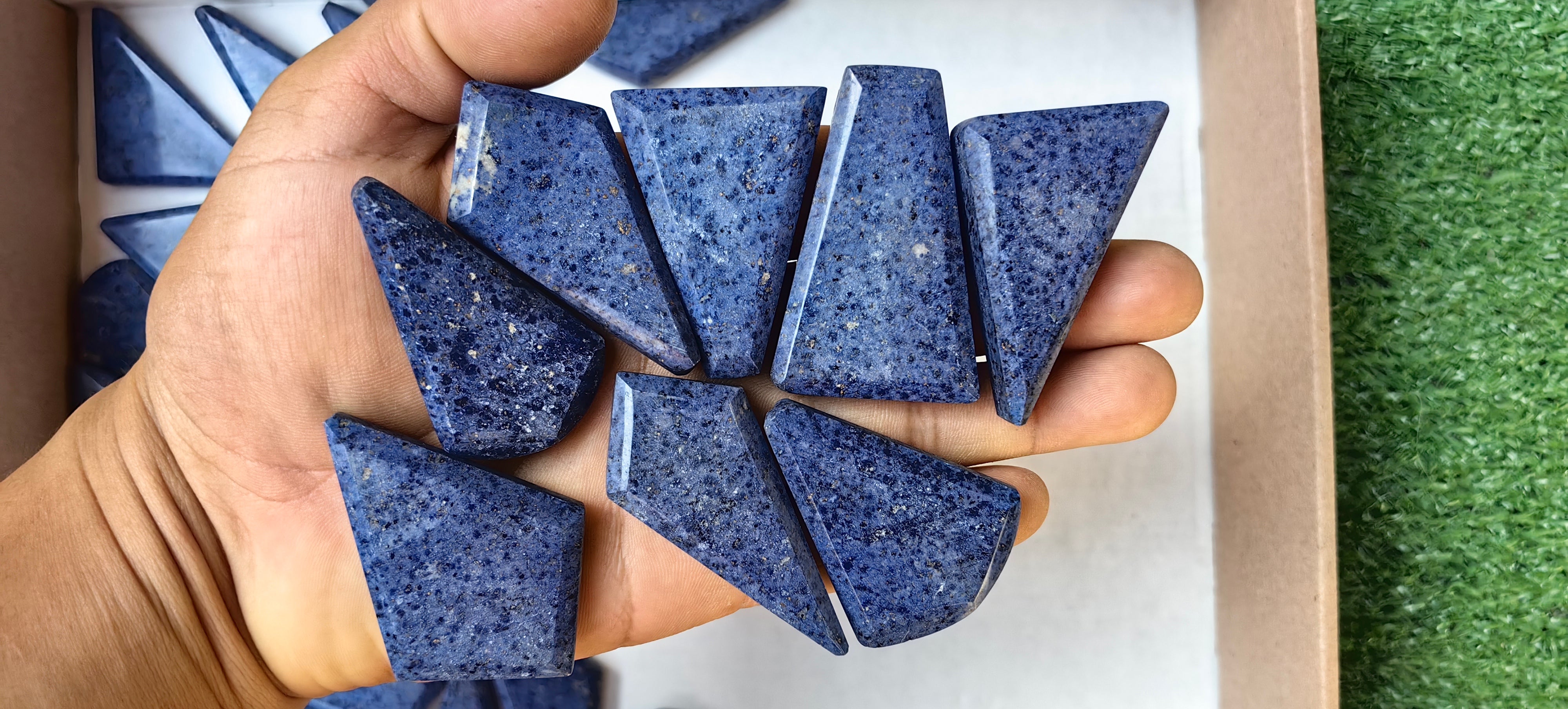 Lot 32 pcs Dumortierite Free Form Faceted