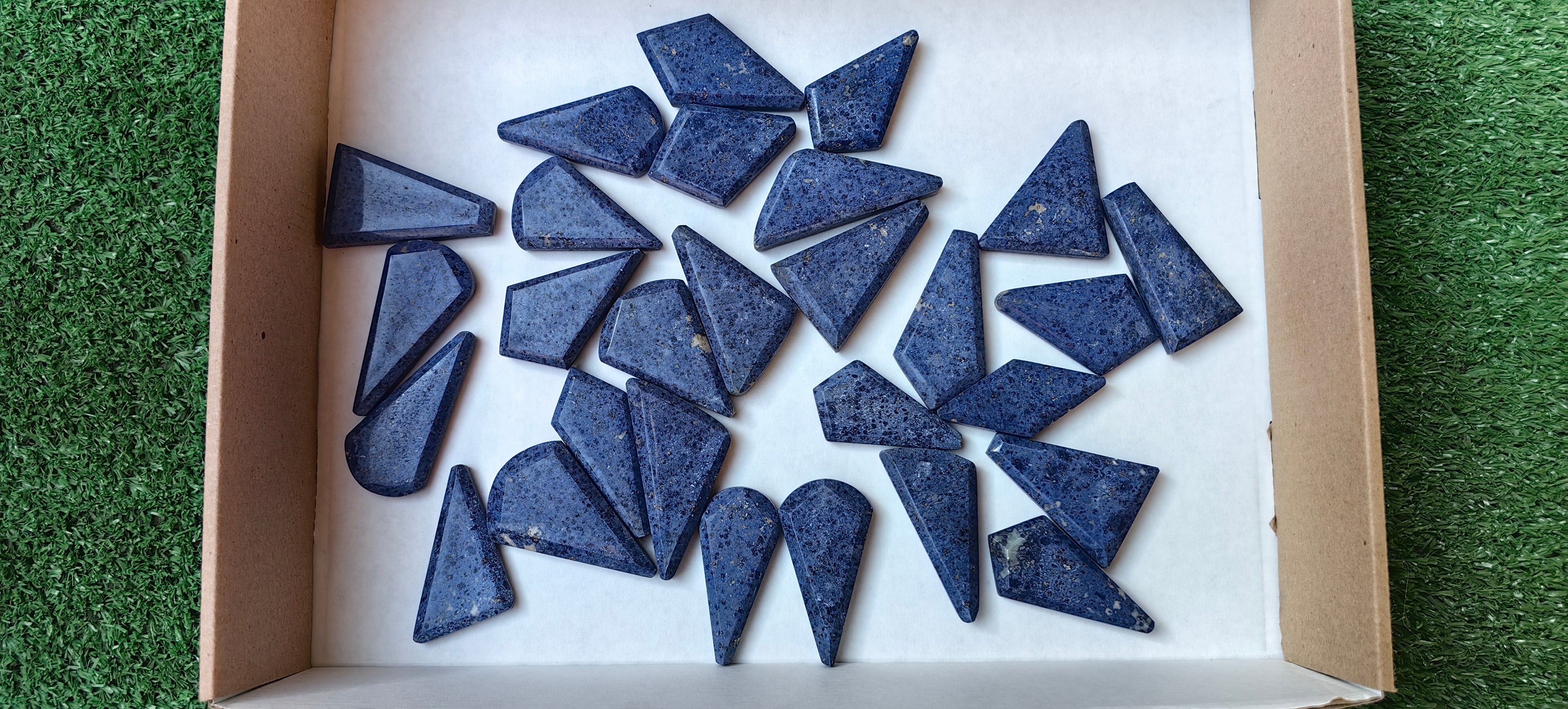 Lot 28 pcs Dumortierite Free Form Faceted