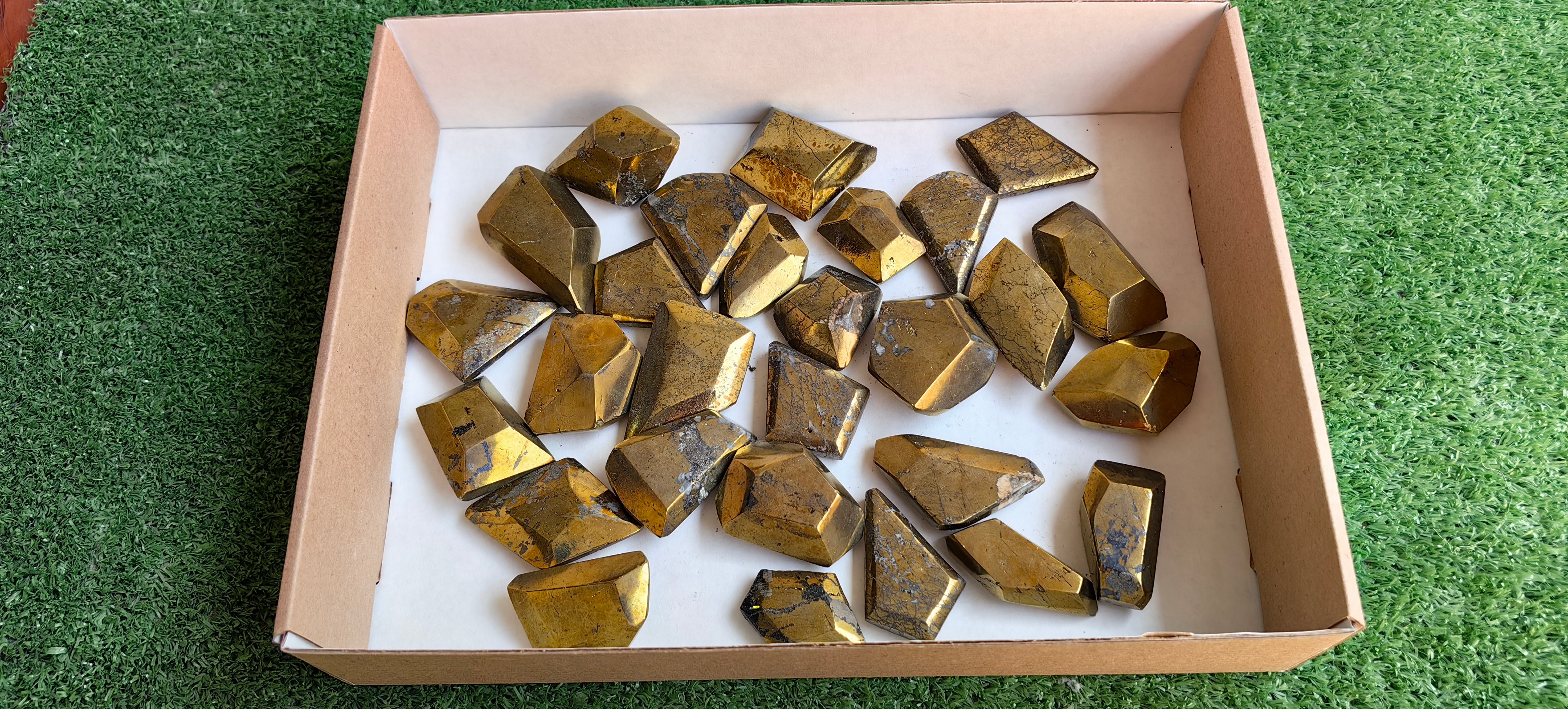 Lot 28 pcs Chalcopyrite Free Form Faceted