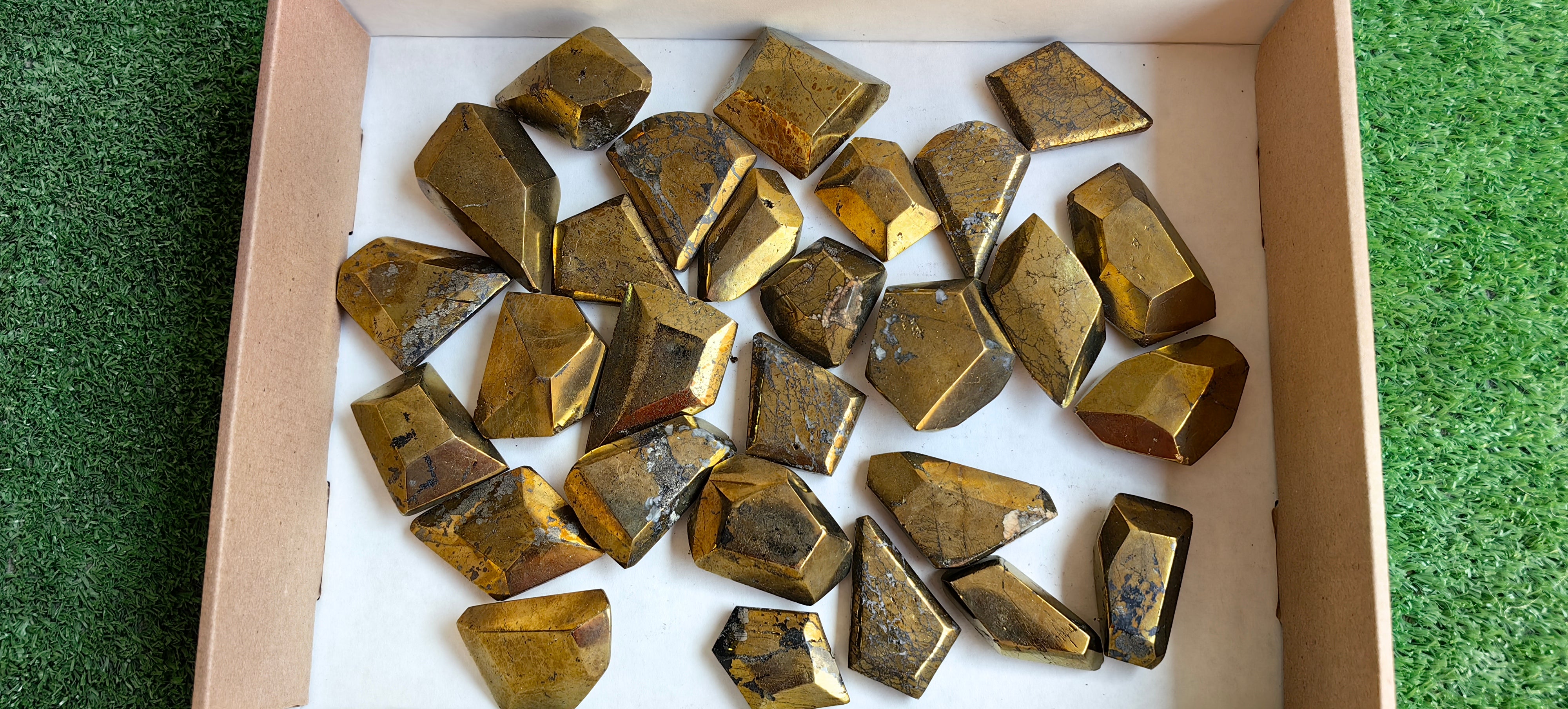 Lot 28 pcs Chalcopyrite Free Form Faceted