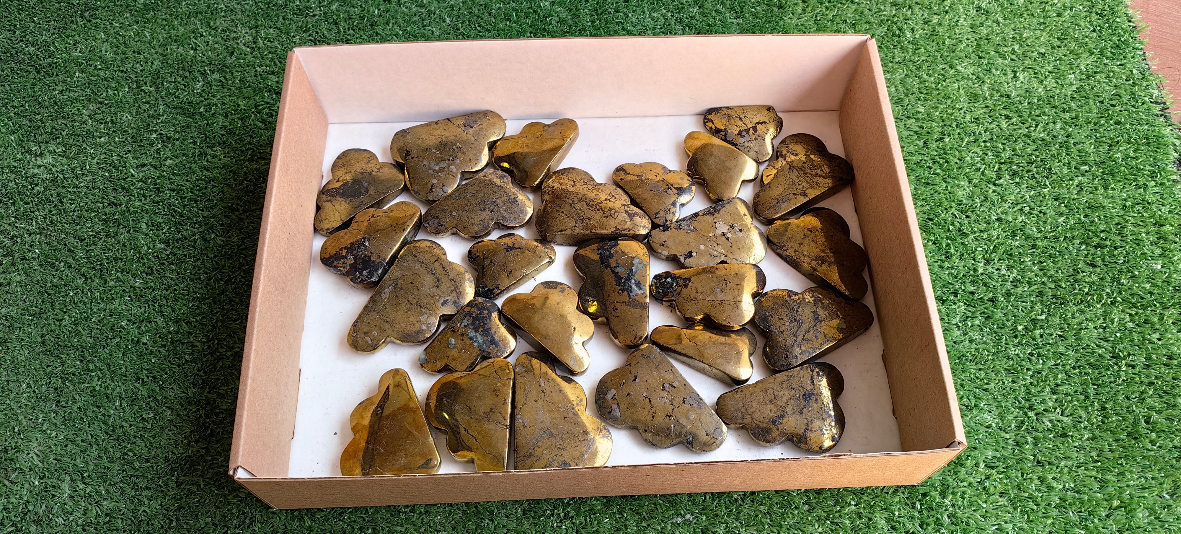 Lot 25 pcs Chalcopyrite Cloud