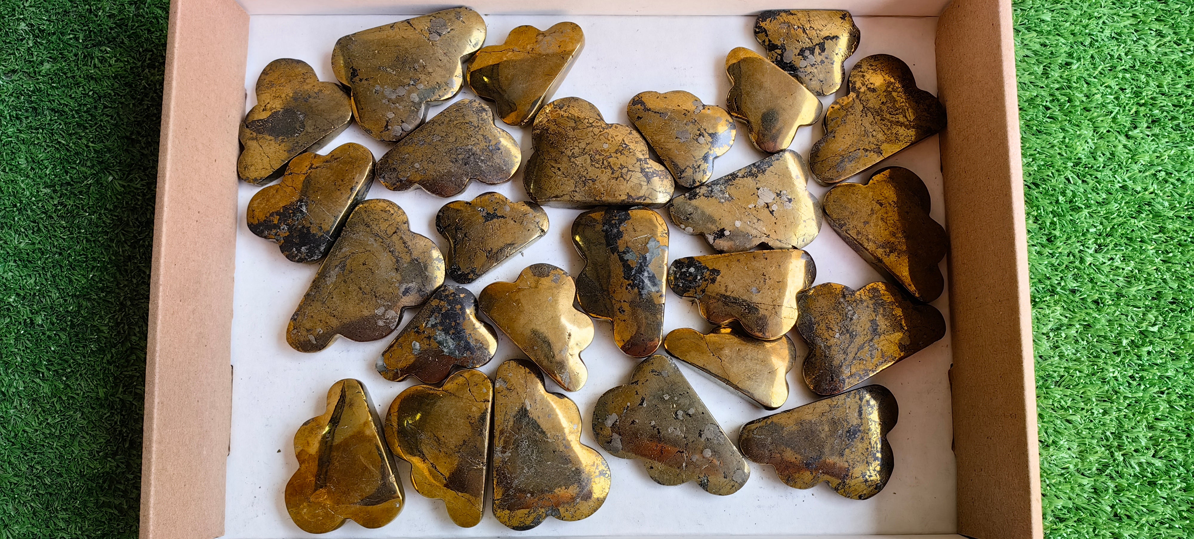 Lot 25 pcs Chalcopyrite Cloud