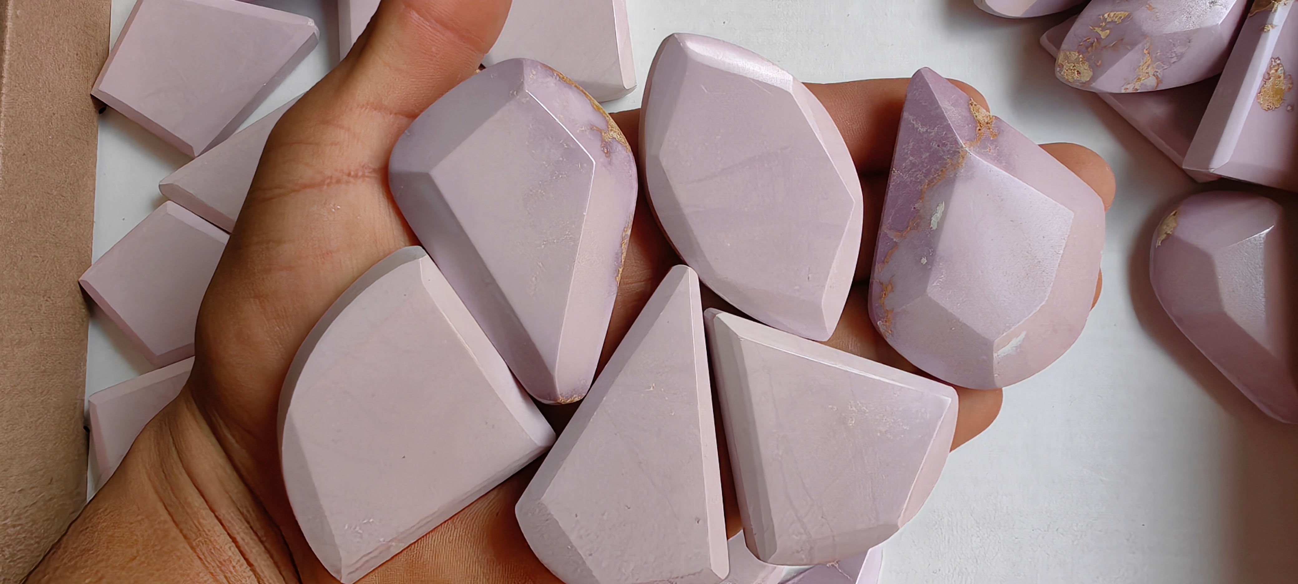 Lot 28 pcs Phosphosiderite Free Form Faceted