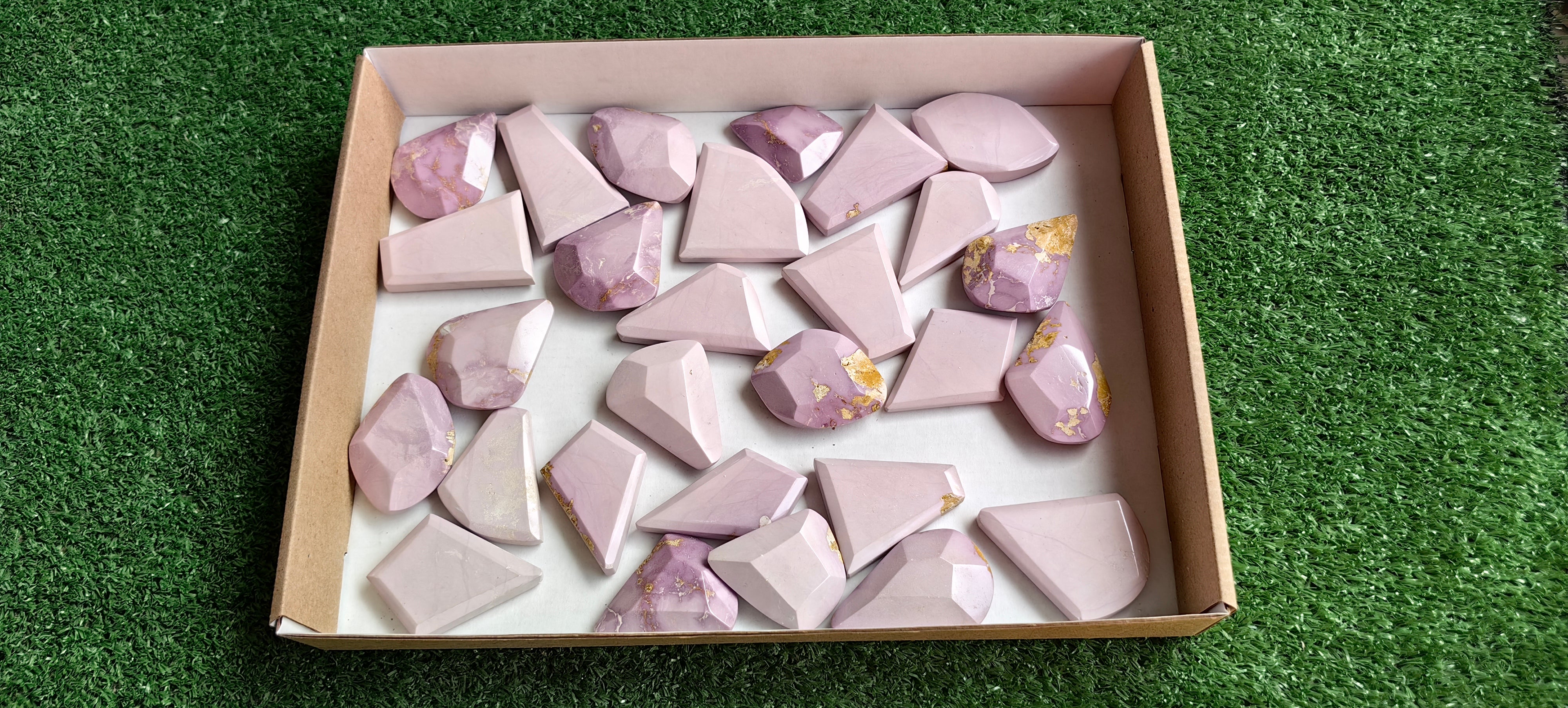 Lot 28 pcs Phosphosiderite Free Form Faceted