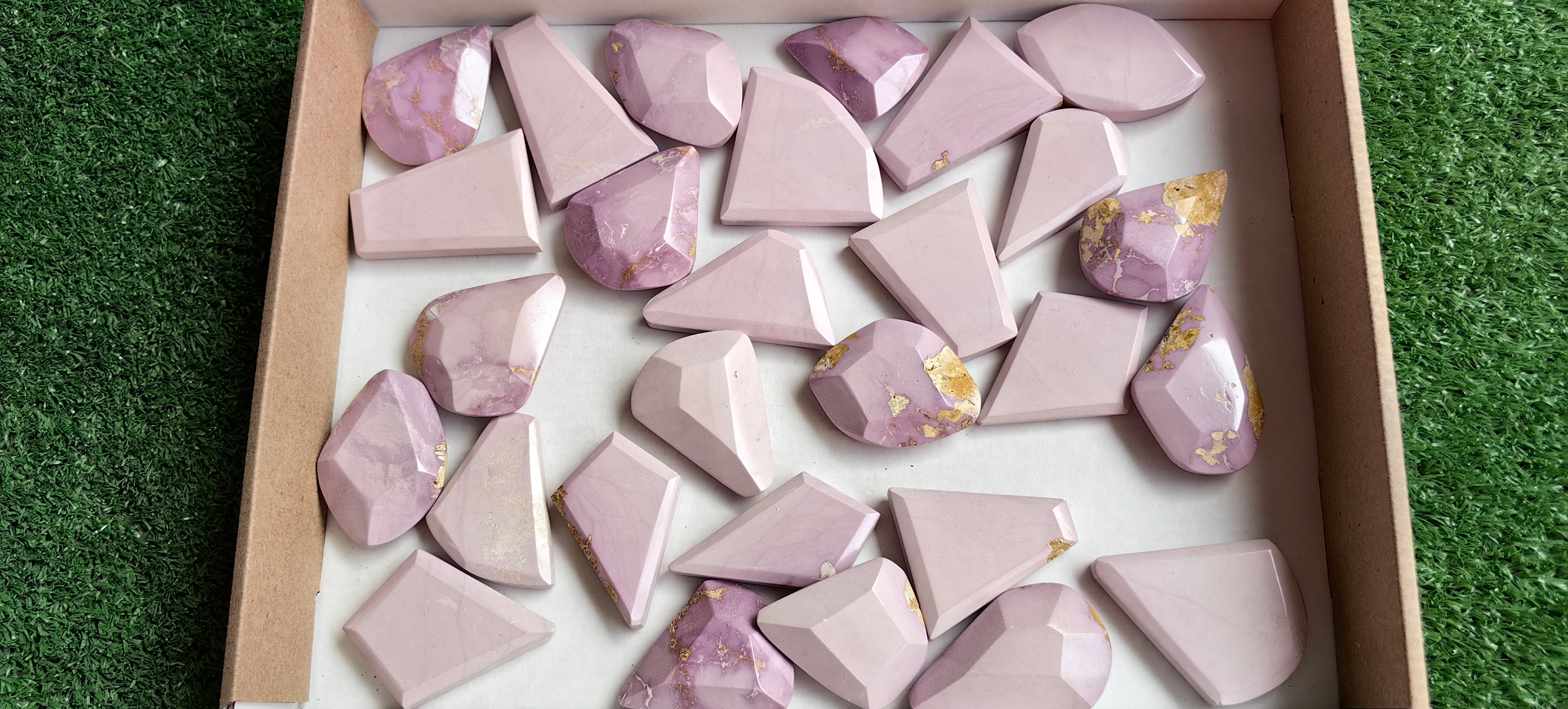 Lot 28 pcs Phosphosiderite Free Form Faceted