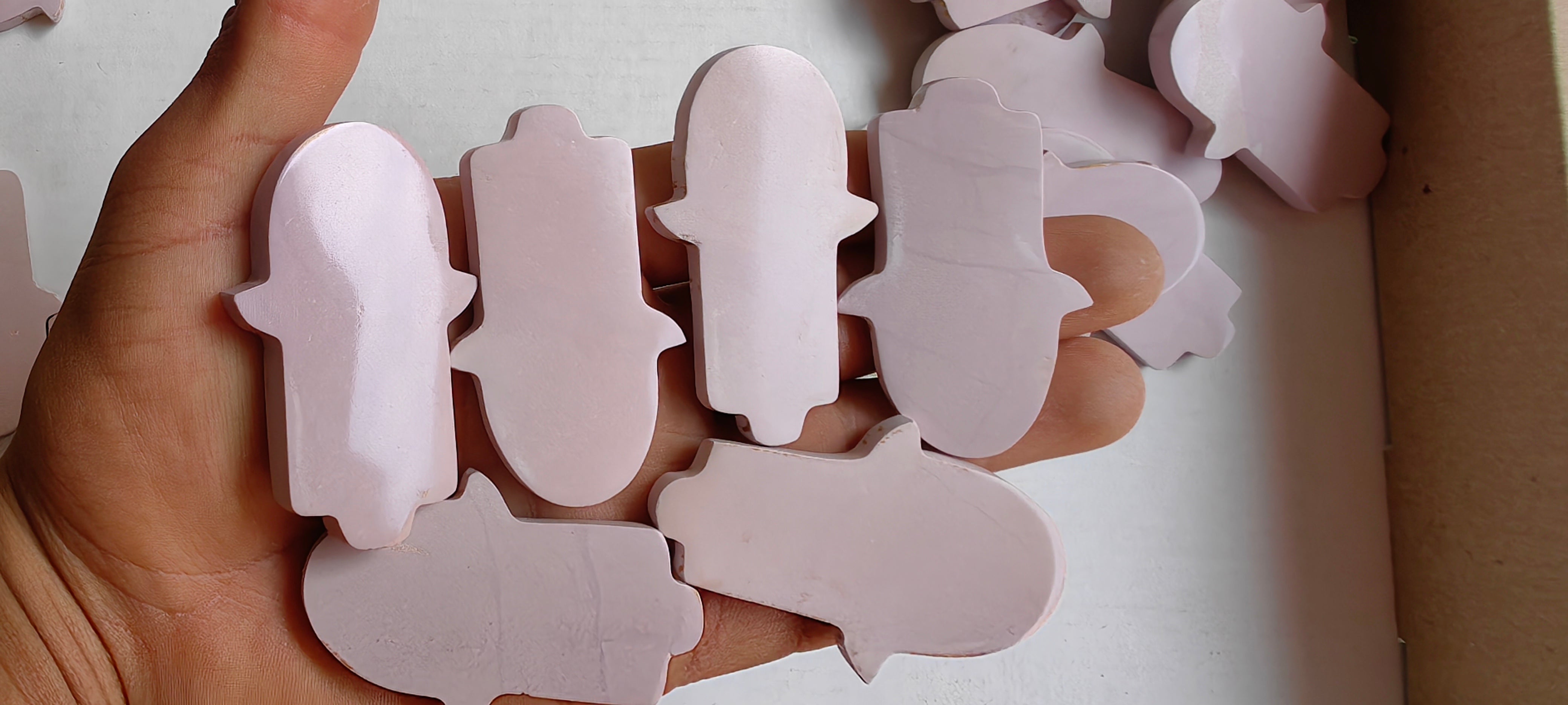 Lot 25 pcs Phosphosiderite Wand