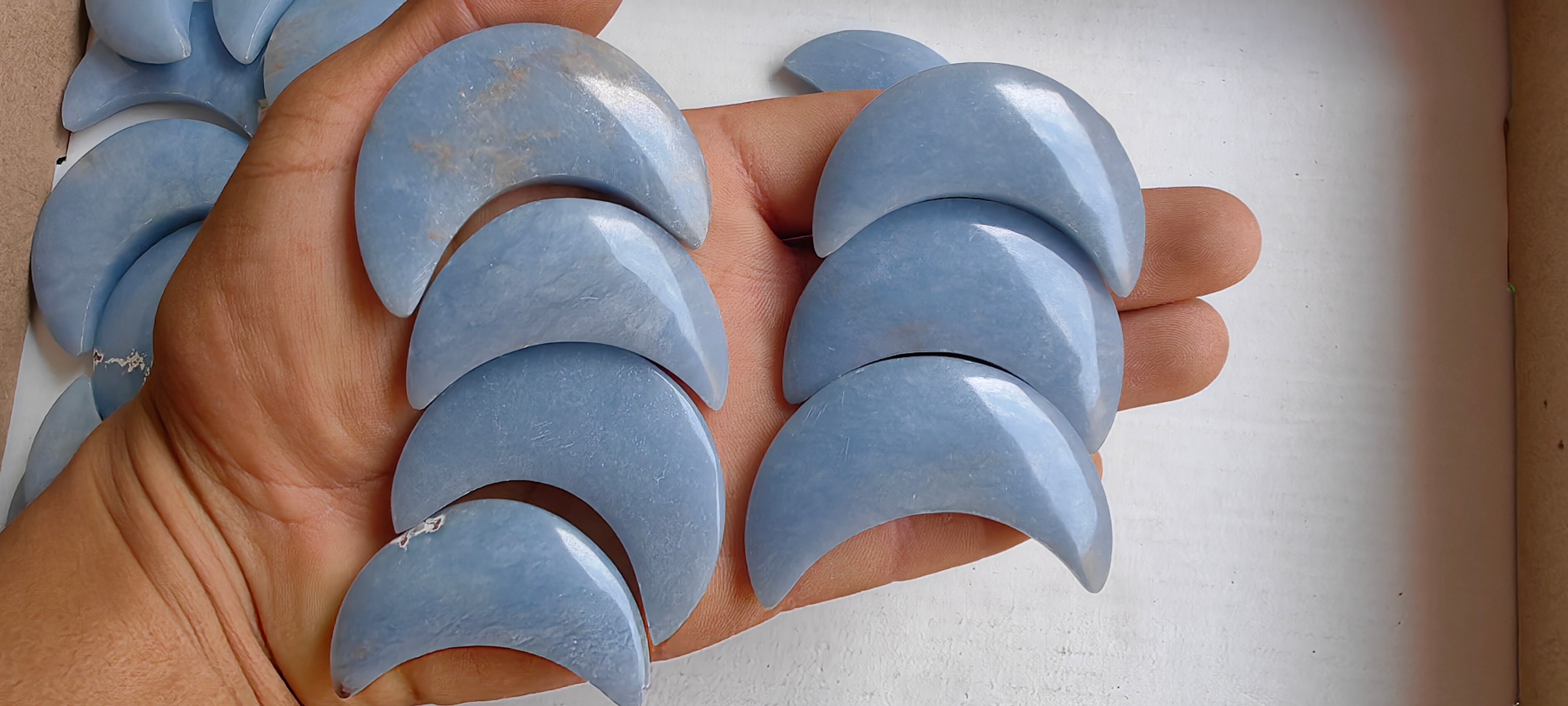 Lot 52 pcs Angelite moon