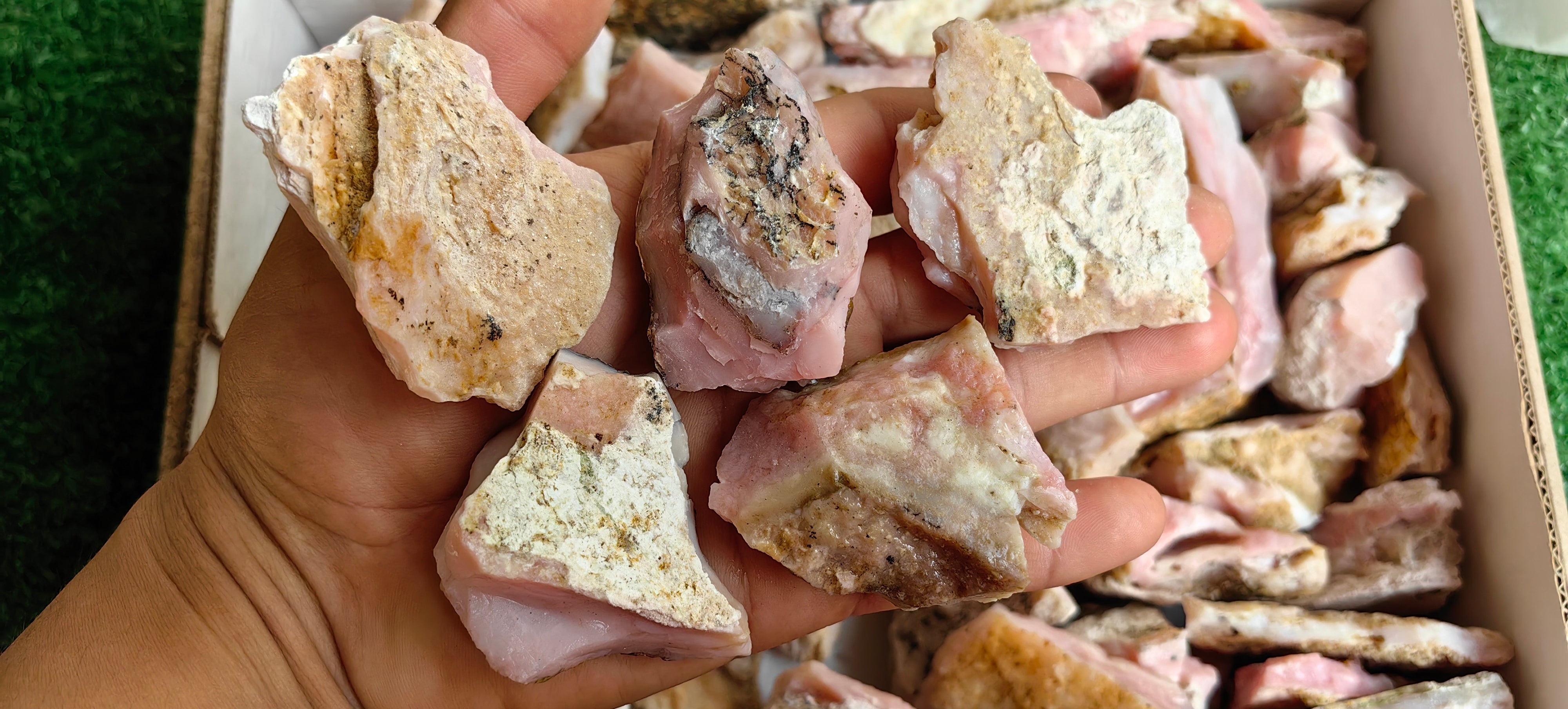 Lot 2.4 Kg Pink Opal Rough