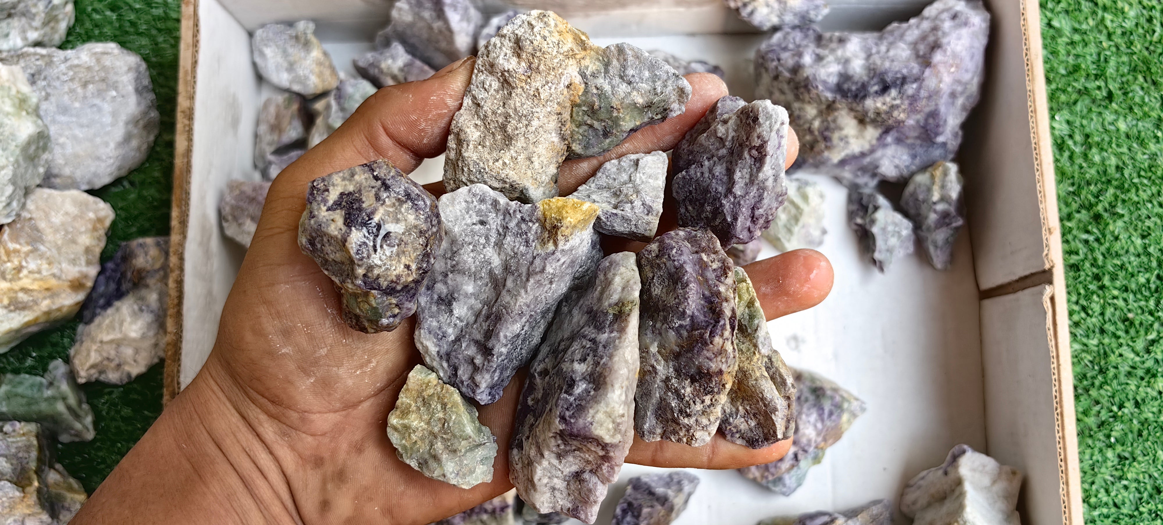 Lot 4 Kg Bolivianite Rough