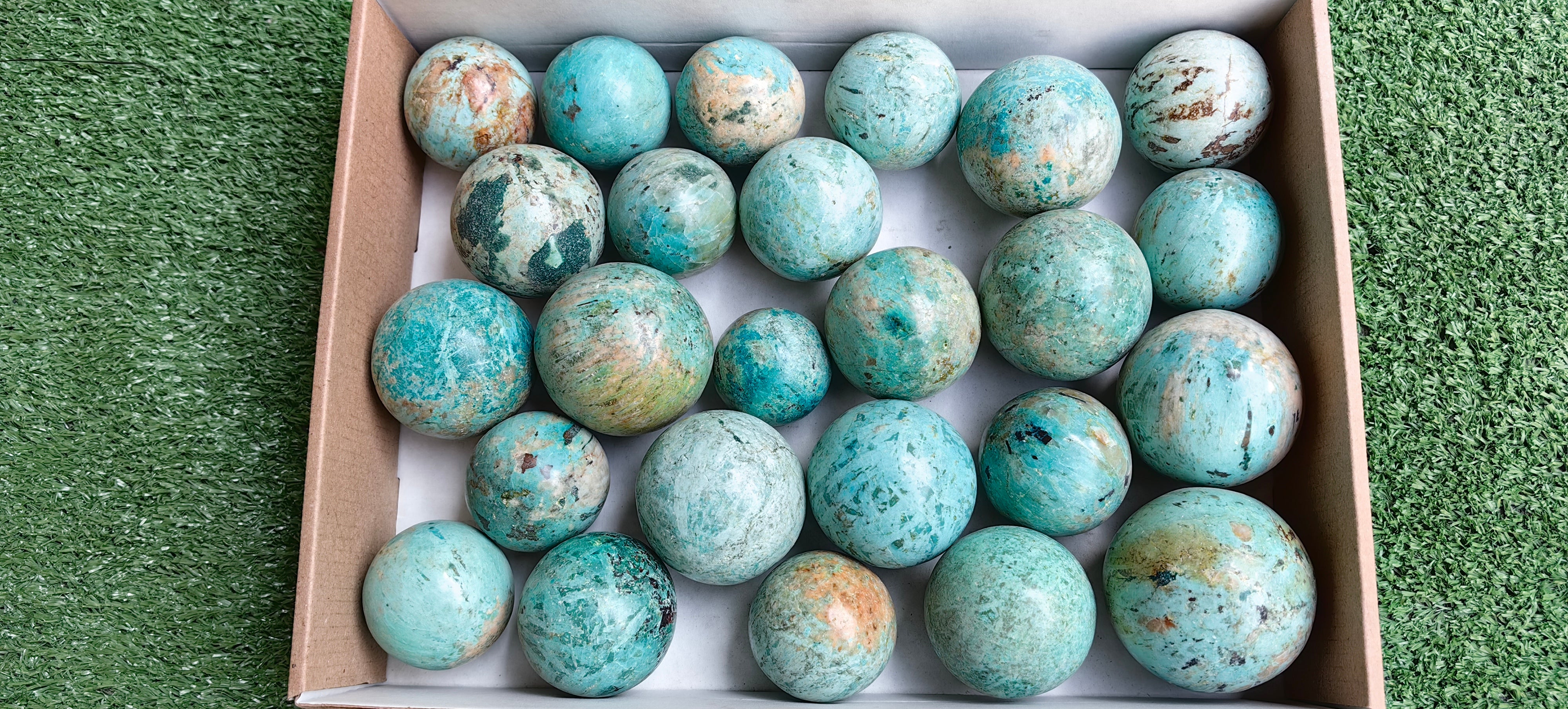 Lot 25 pcs Peruvian Turquoise Sphere